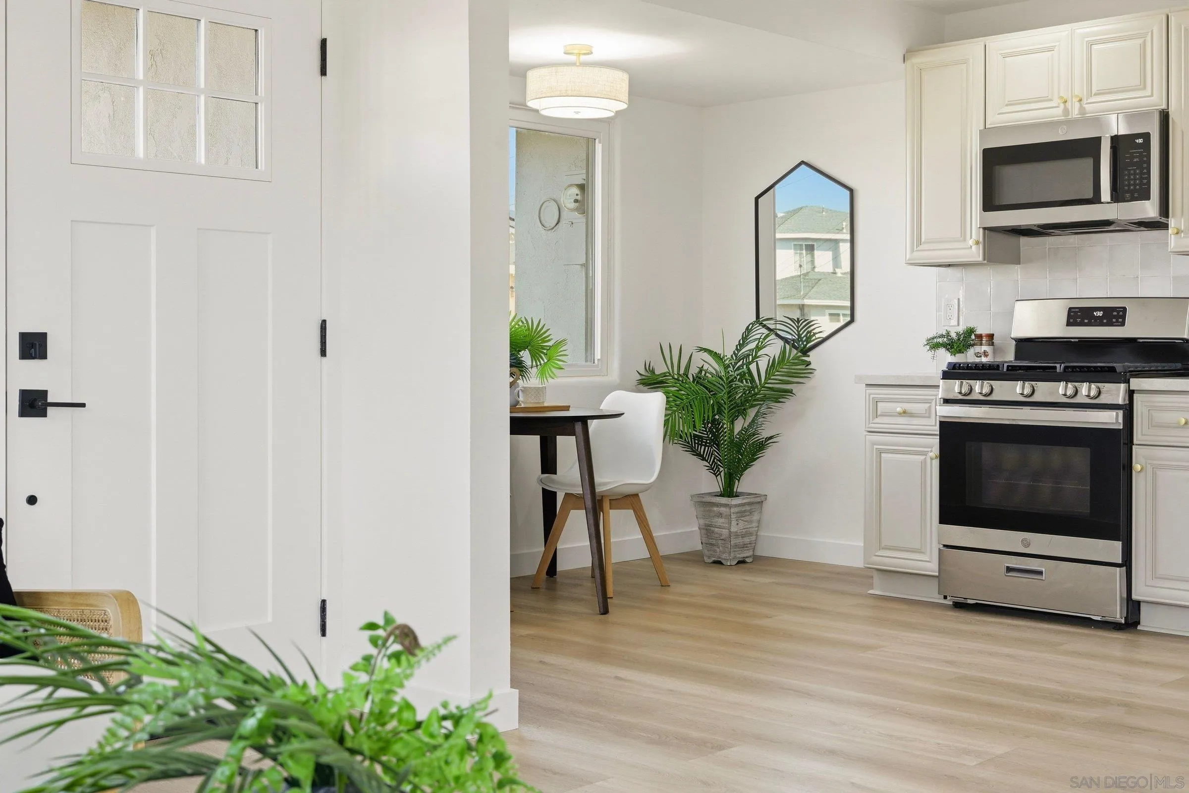 https://cdn.realtyfeed.com/cdn/127/260019106/86419b830959da15a6237f2fc0414fea.webp