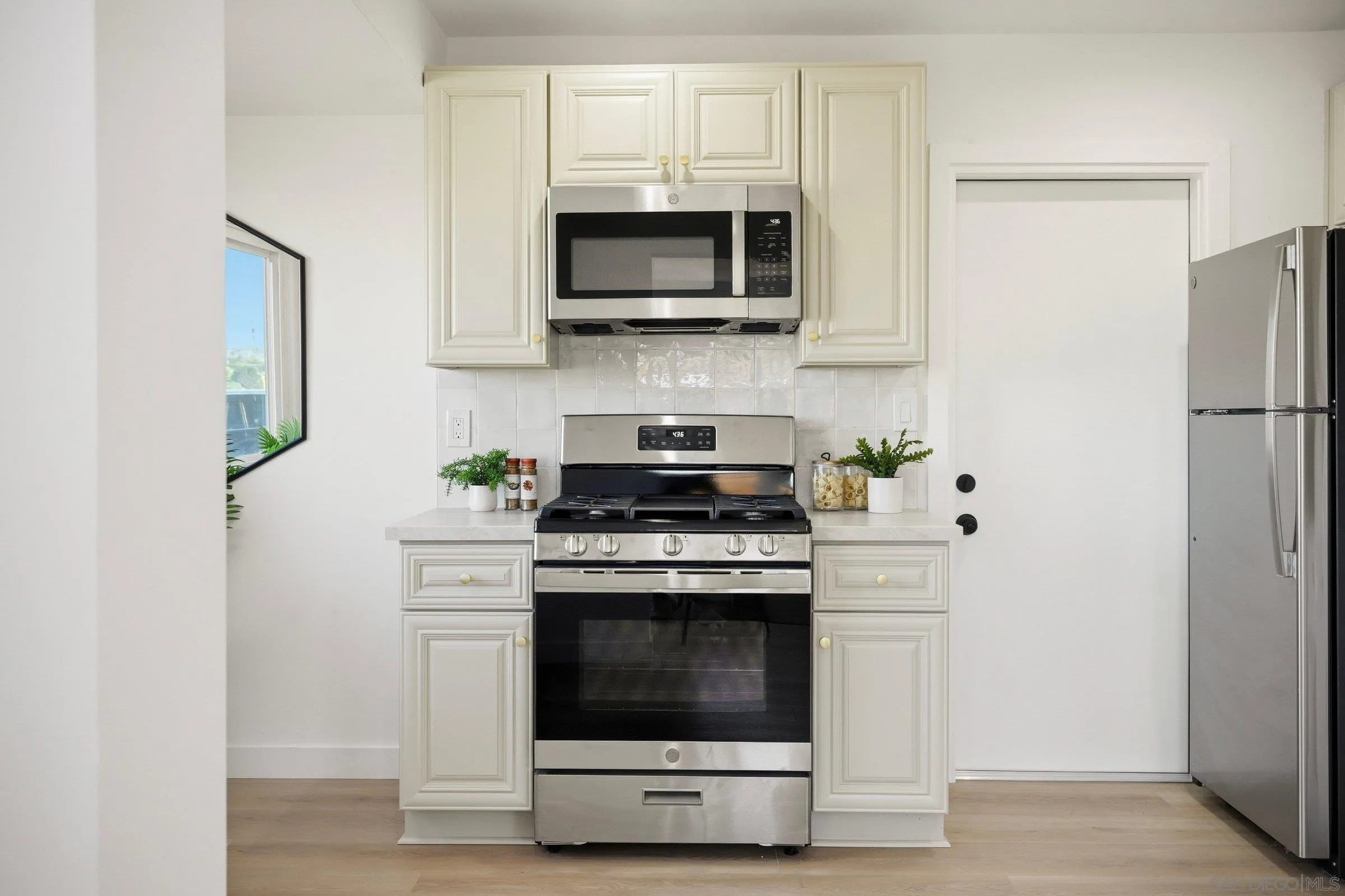 https://cdn.realtyfeed.com/cdn/127/260019106/a7133ad65c9fe85b84389d8efb976eba.webp