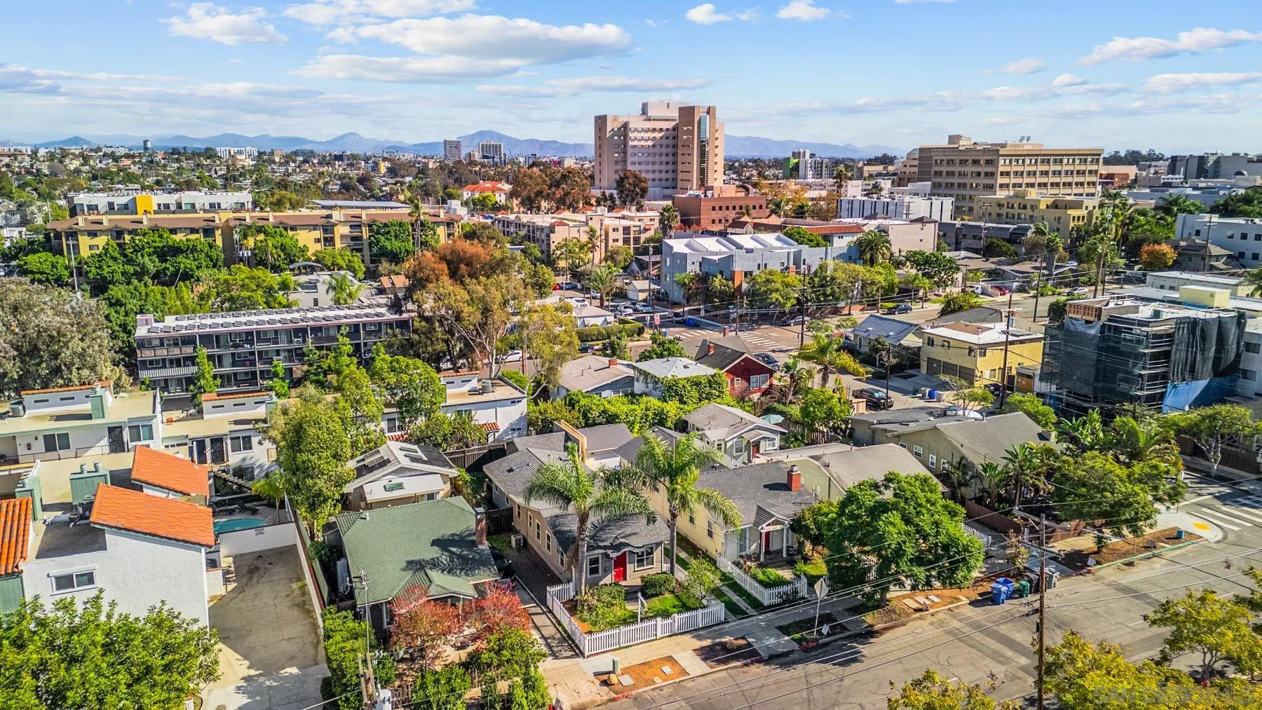 https://cdn.realtyfeed.com/cdn/127/260019113/6bdd6f5866b1591de6278dd4d847f32c.webp