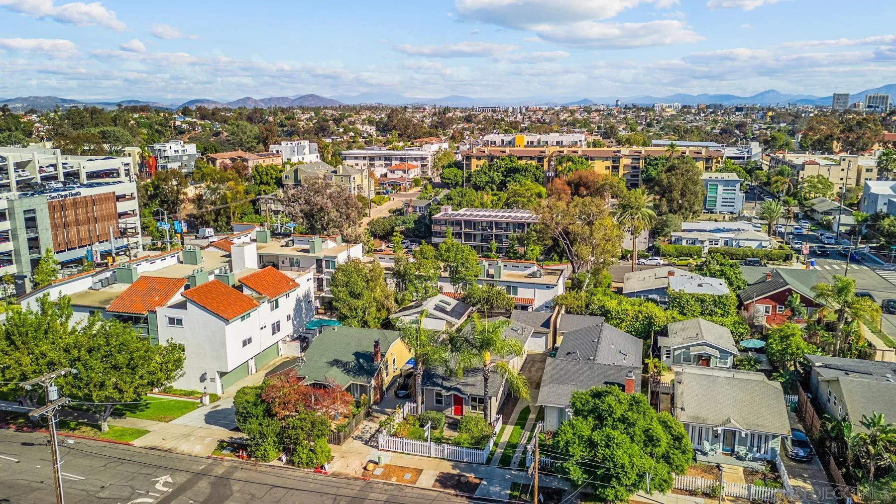 https://cdn.realtyfeed.com/cdn/127/260019113/e76dc19df0dabab903403e5084e645be.webp