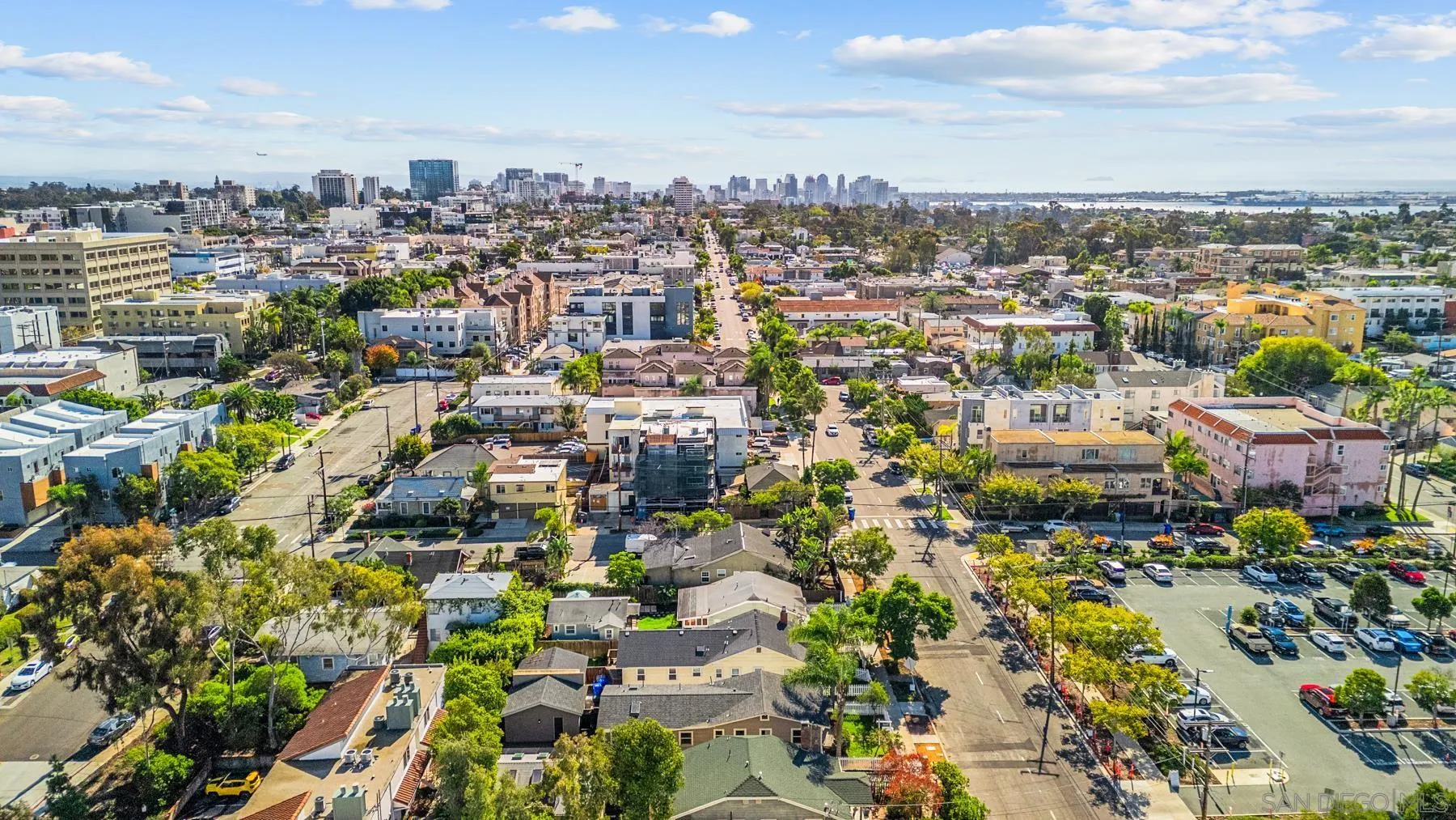 https://cdn.realtyfeed.com/cdn/127/260019113/faee7831d86d65e01d4fa73005e33d15.webp