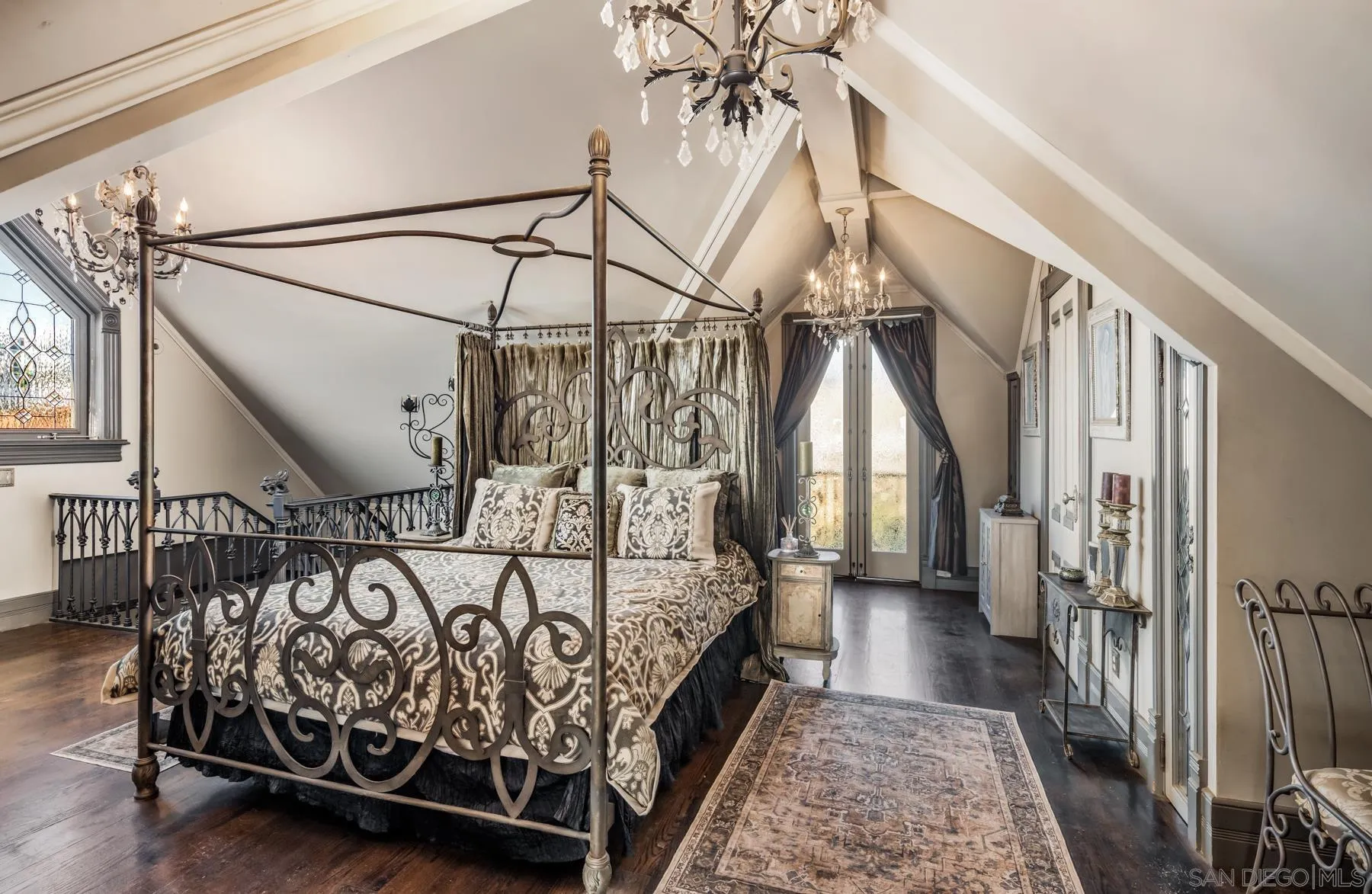 https://cdn.realtyfeed.com/cdn/127/260019114/45c4565b9bc498b70a194d1c792f5d56.webp