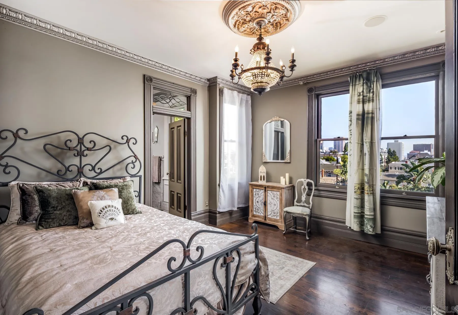 https://cdn.realtyfeed.com/cdn/127/260019114/acd8a591a0270531b3d3bed7f36bb53c.webp