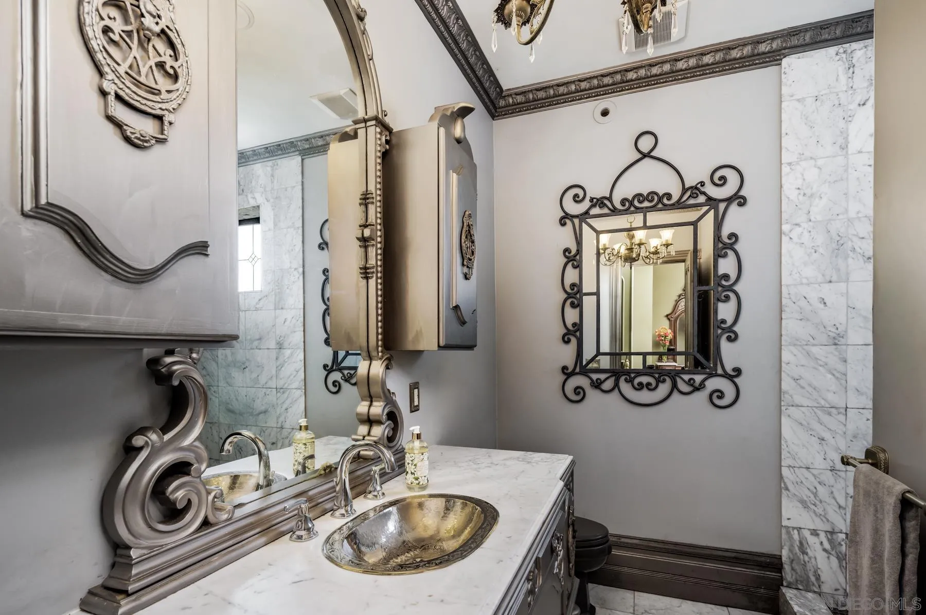 https://cdn.realtyfeed.com/cdn/127/260019114/e0994a105ed14350fc21cbc48cc37085.webp