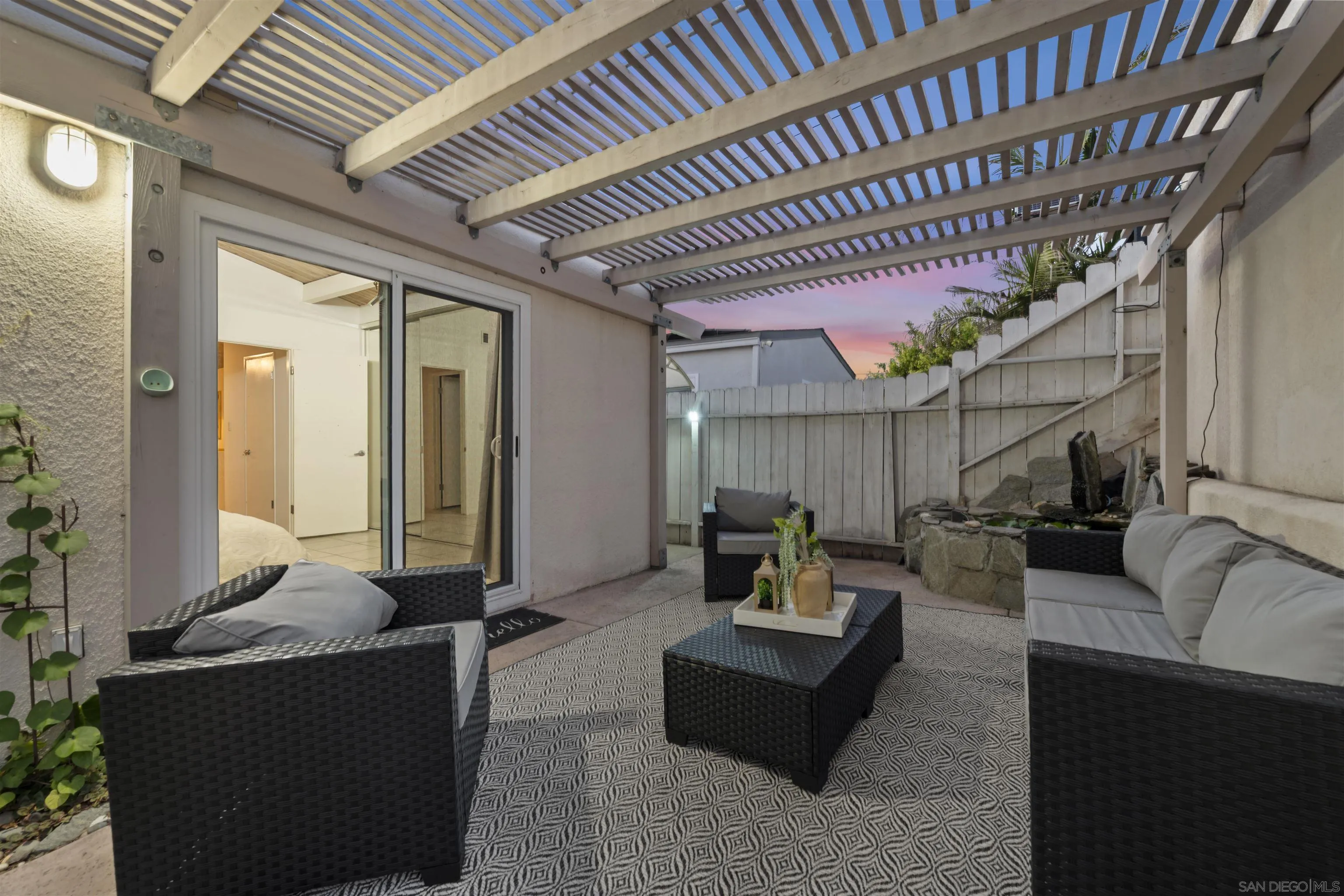 https://cdn.realtyfeed.com/cdn/127/260019116/21fe75ab45abc1886faf06a931e6924a.webp