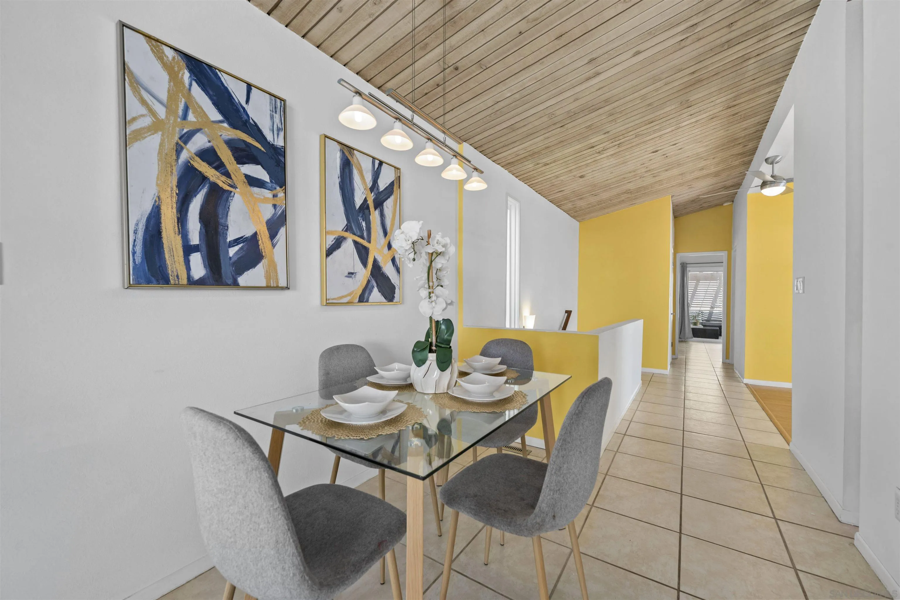 https://cdn.realtyfeed.com/cdn/127/260019116/2cdd7953d23903734972b46b0a587fbf.webp