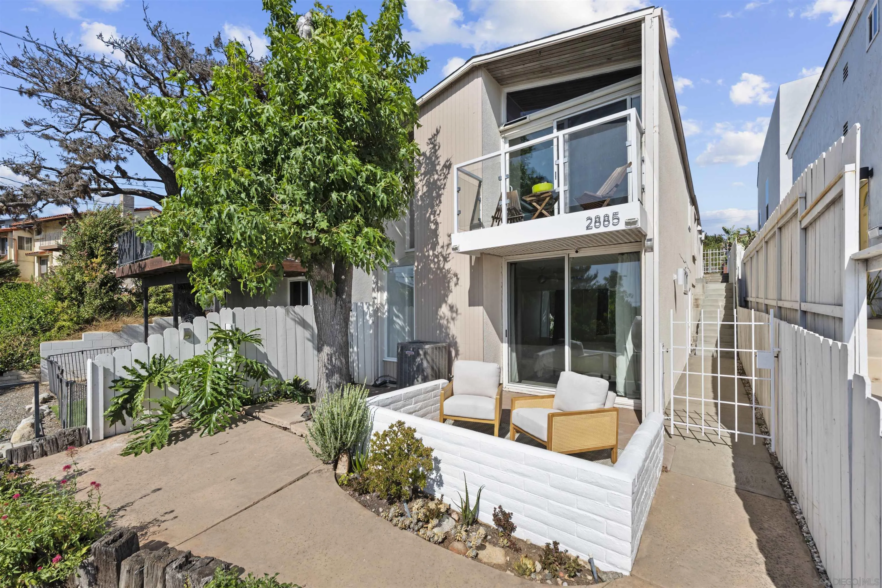 https://cdn.realtyfeed.com/cdn/127/260019116/3864cc64d787703b218f2a1e40205a41.webp
