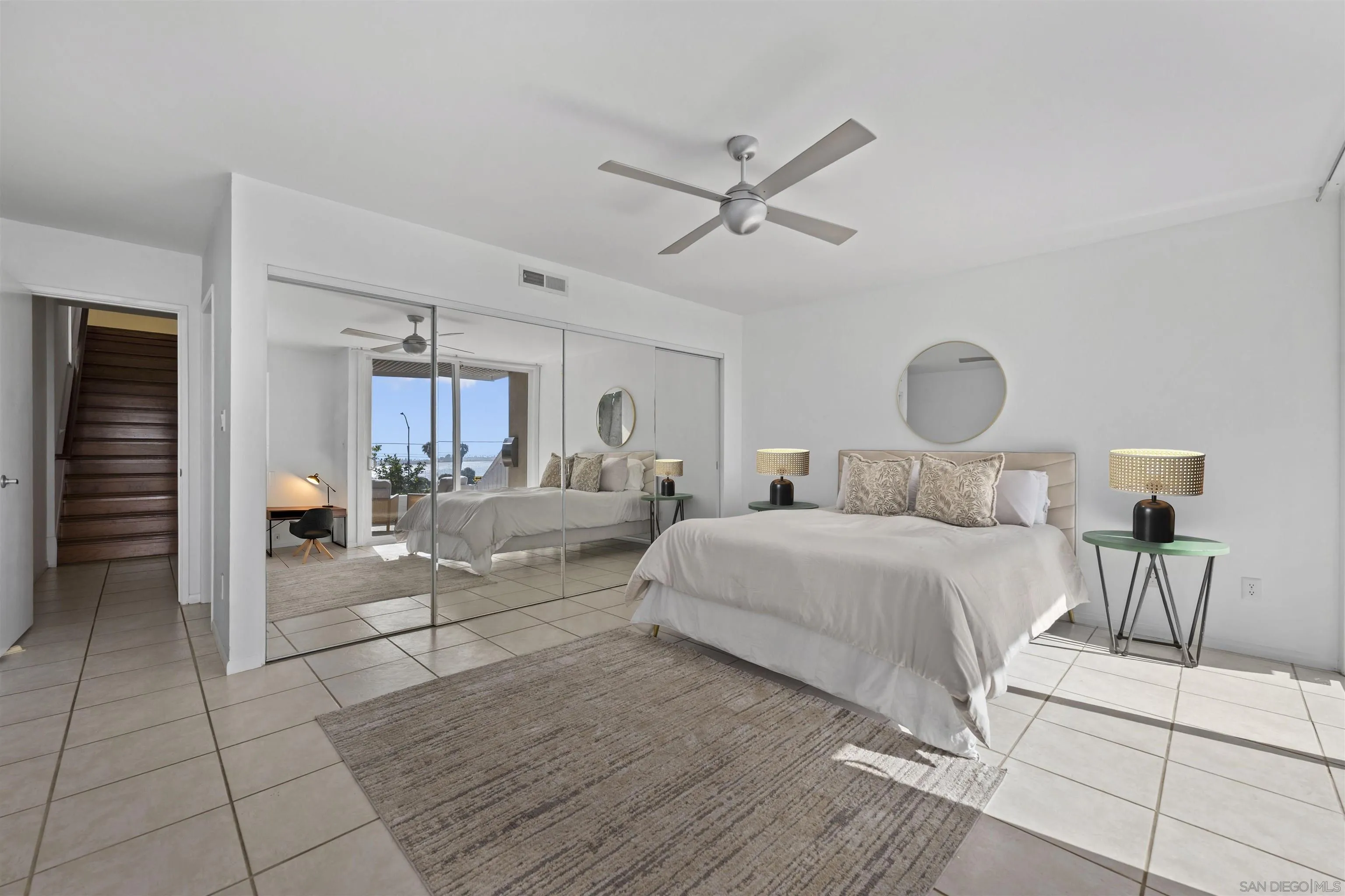 https://cdn.realtyfeed.com/cdn/127/260019116/9c607d3710945fe33294b748792bd5b6.webp