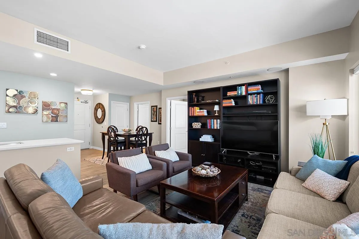 Photo #15: 260019117 Listing: Photo #15