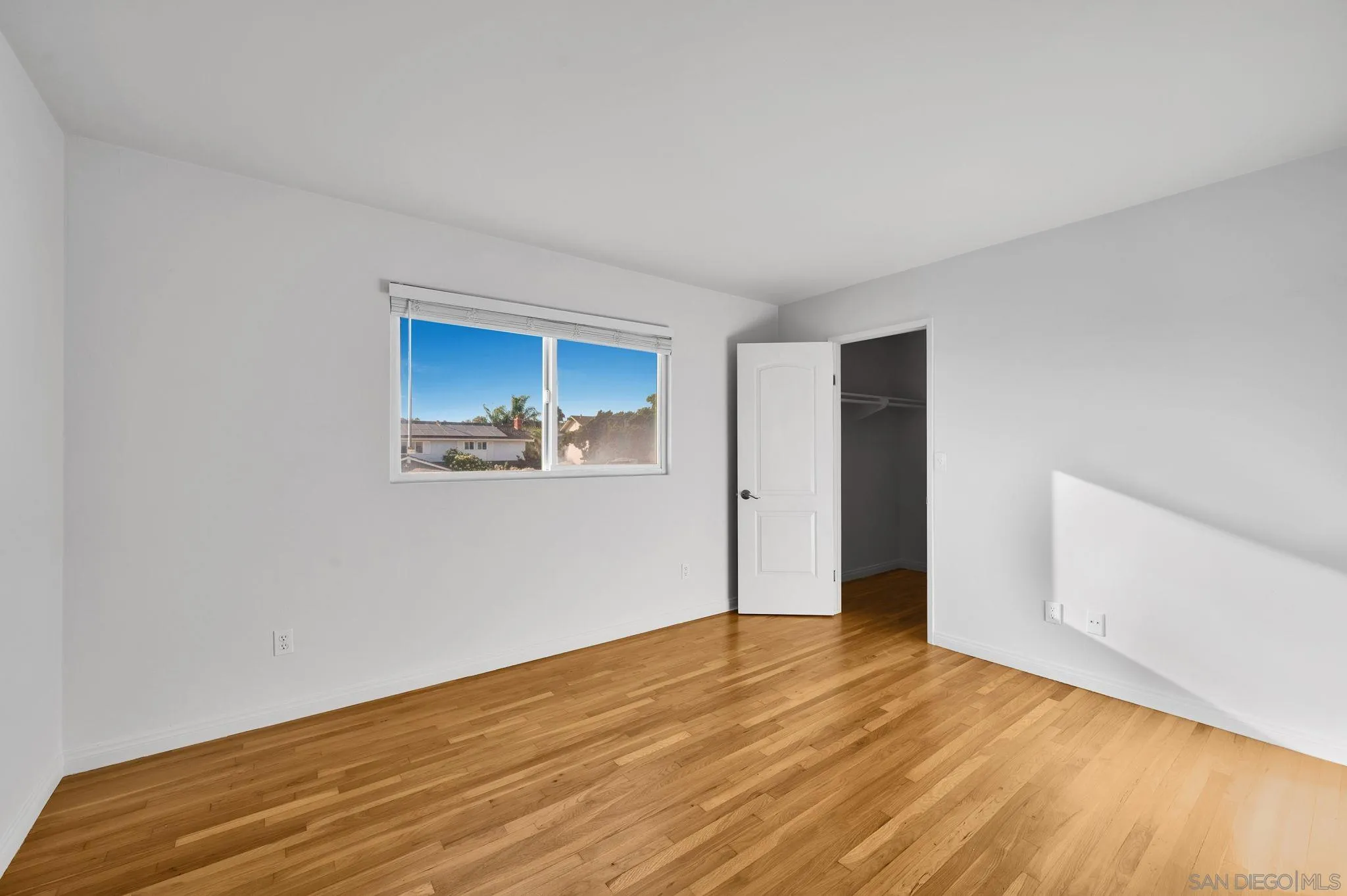 https://cdn.realtyfeed.com/cdn/127/260019121/0f97643aaaf27a168bf7714eaa4a8ea5.webp