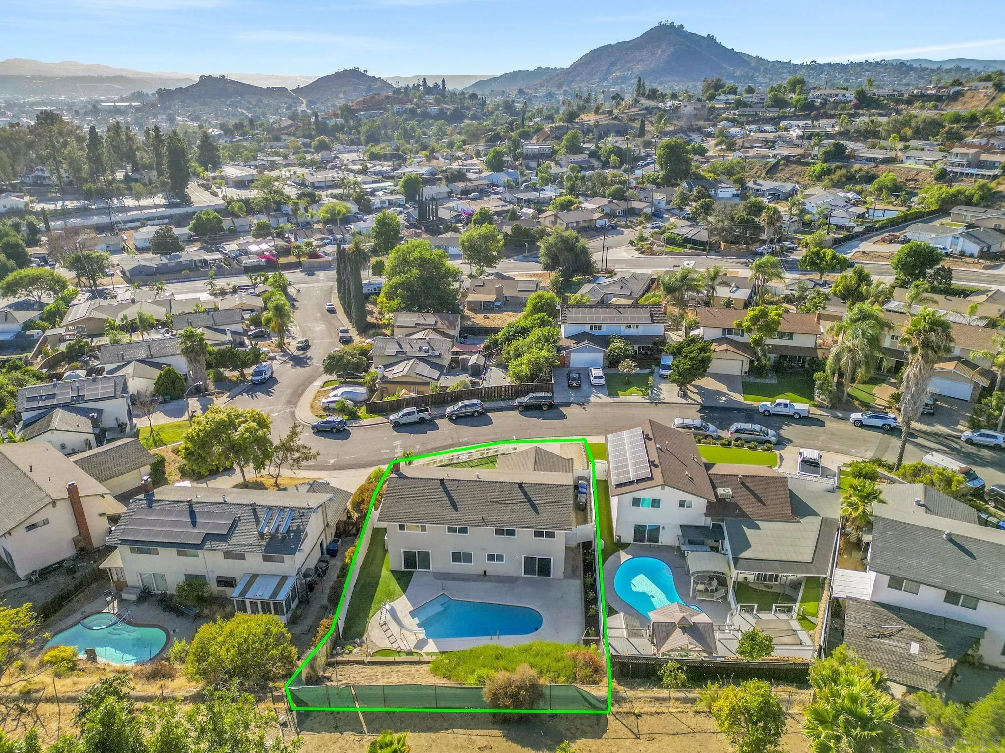 https://cdn.realtyfeed.com/cdn/127/260019121/1d4c5ce5c8edc7c8614f4703dc129ca1.webp