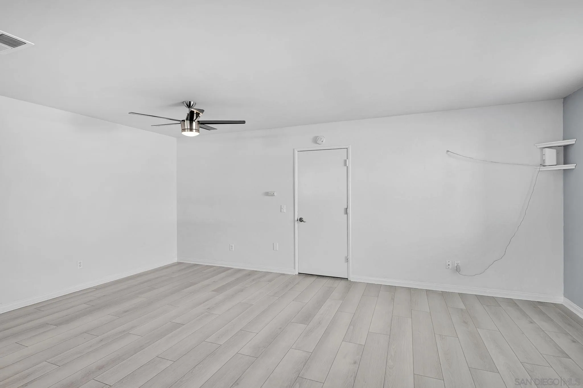 https://cdn.realtyfeed.com/cdn/127/260019121/4ab571f5954893f98c45f71ead5a9885.webp
