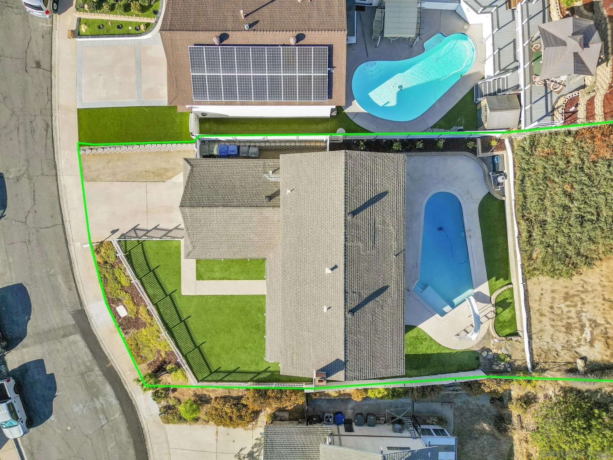 https://cdn.realtyfeed.com/cdn/127/260019121/a6aa0a337bf9532488c6dad429072be8.webp