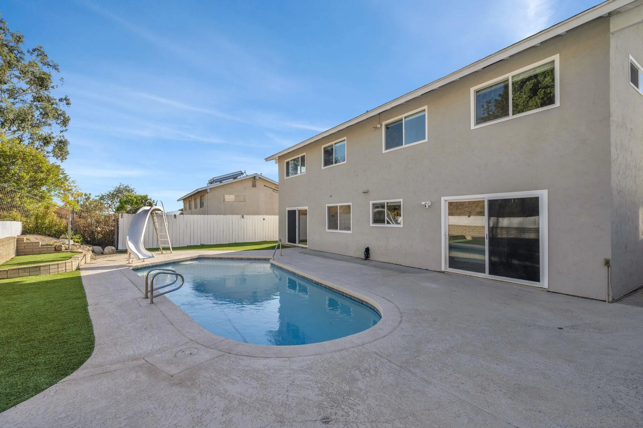 https://cdn.realtyfeed.com/cdn/127/260019121/a715133abd3dcb230814d5bbbb1007ba.webp