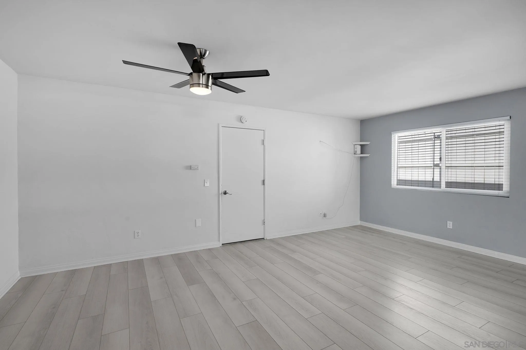 https://cdn.realtyfeed.com/cdn/127/260019121/b8d1c7fdaa0a0a49b5ca5399dcf8d0c5.webp