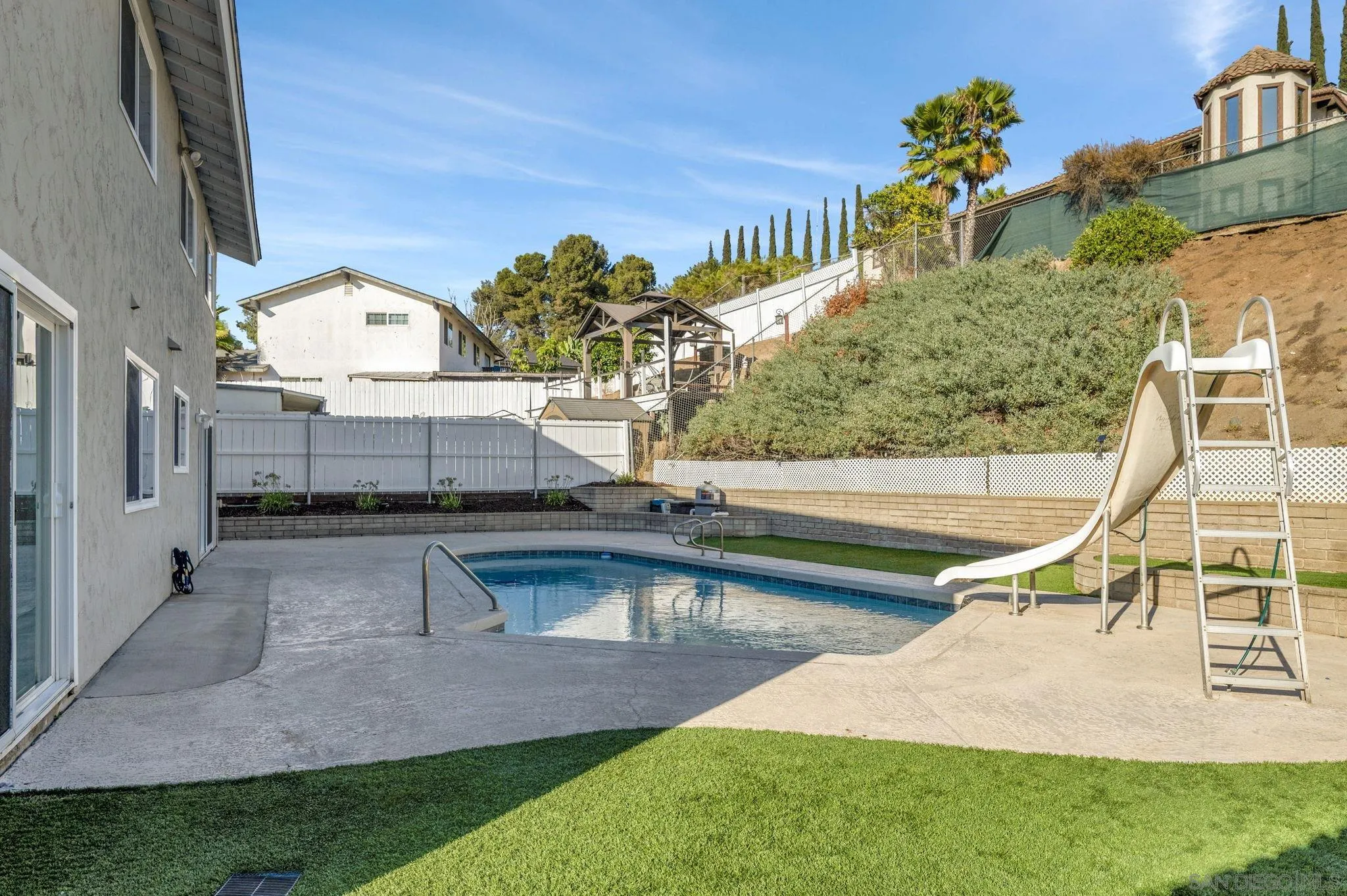 https://cdn.realtyfeed.com/cdn/127/260019121/fea707485dc5a8201204fc996d09b34e.webp