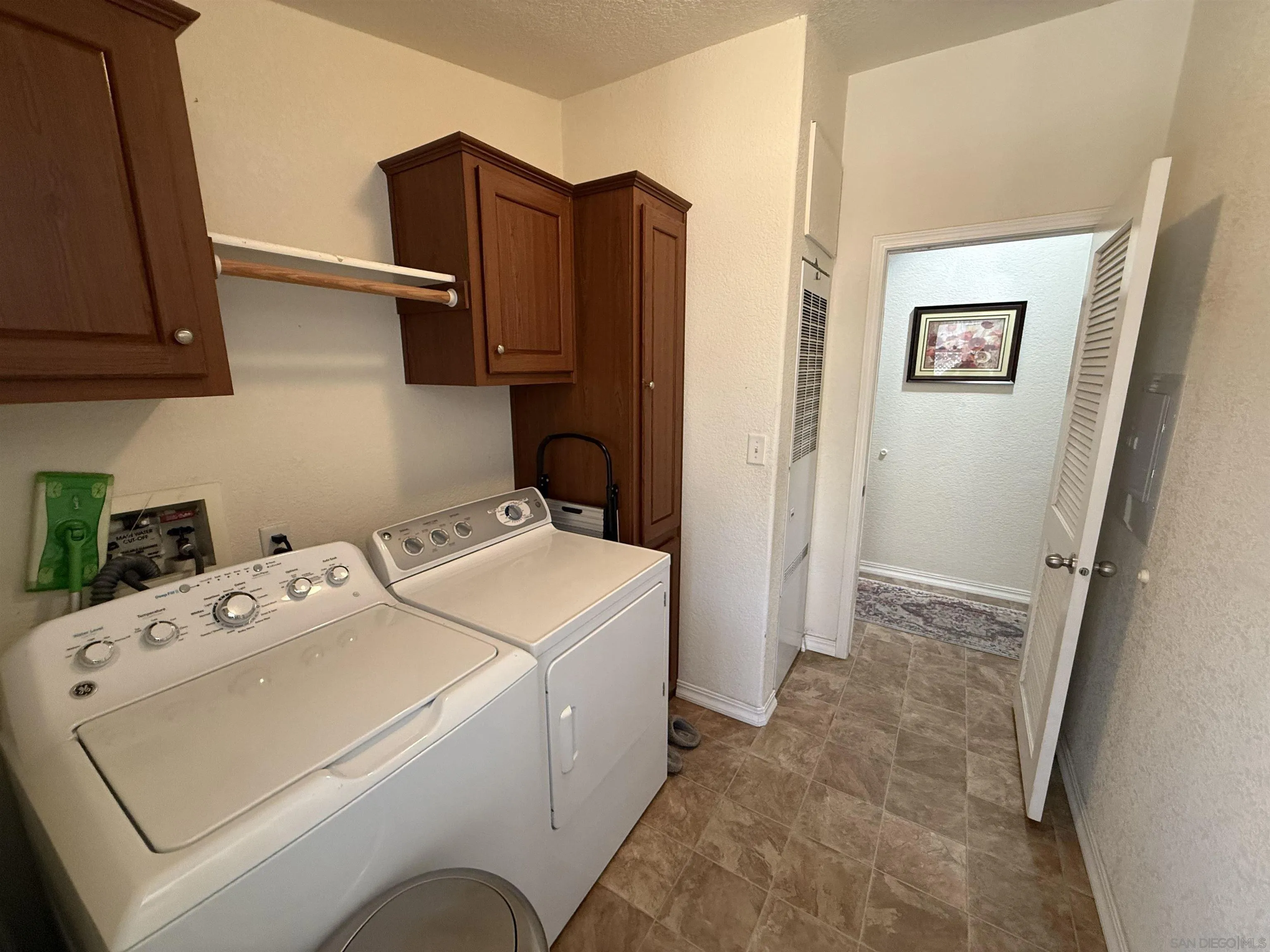 https://cdn.realtyfeed.com/cdn/127/260019127/d76efd993cb7add8865993e814c13195.webp