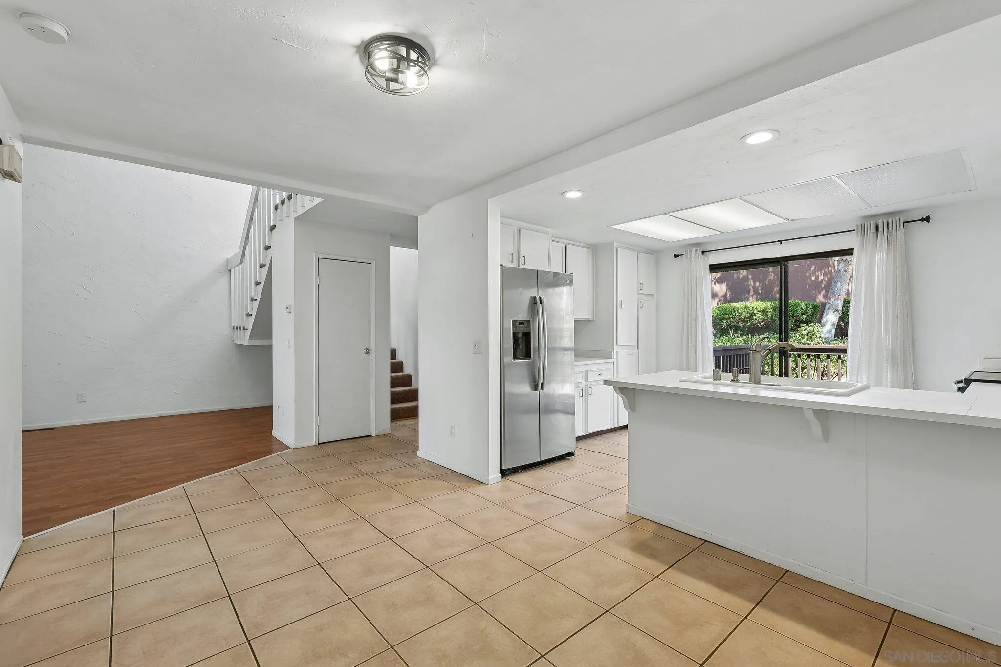 Photo #6: 260019128 Listing: Photo #6