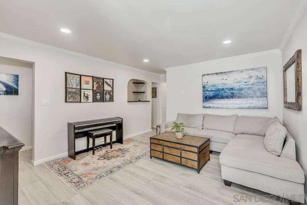 Photo #8: 260019130 Listing: Photo #8