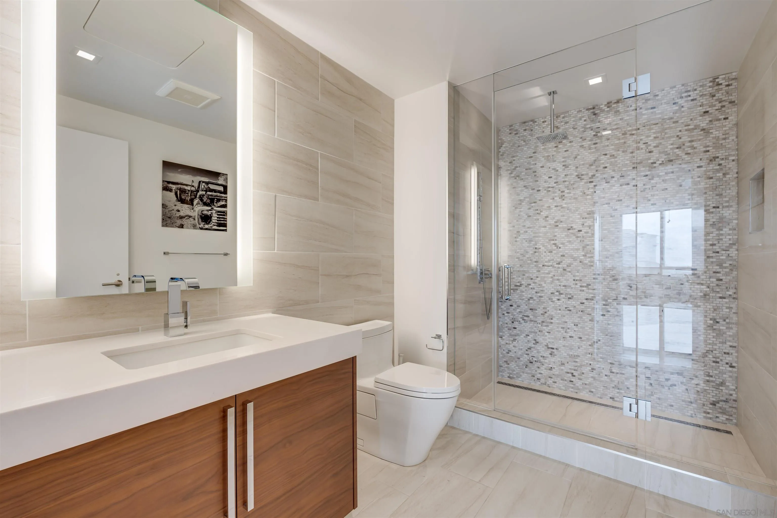 888 E Street #1604, San Diego, CA 92101, photo 17