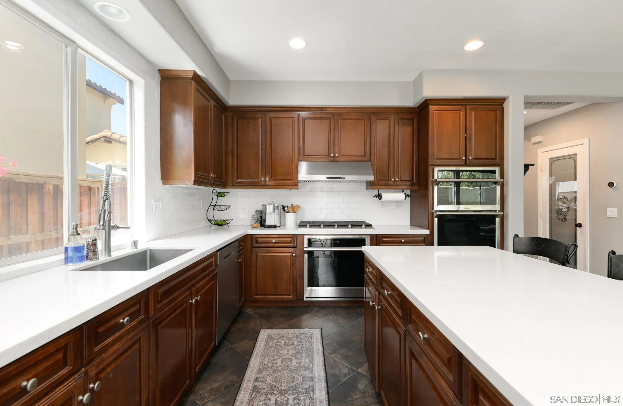 https://cdn.realtyfeed.com/cdn/127/260019132/5dbc8605feb82a9667587a1070bdfe66.webp