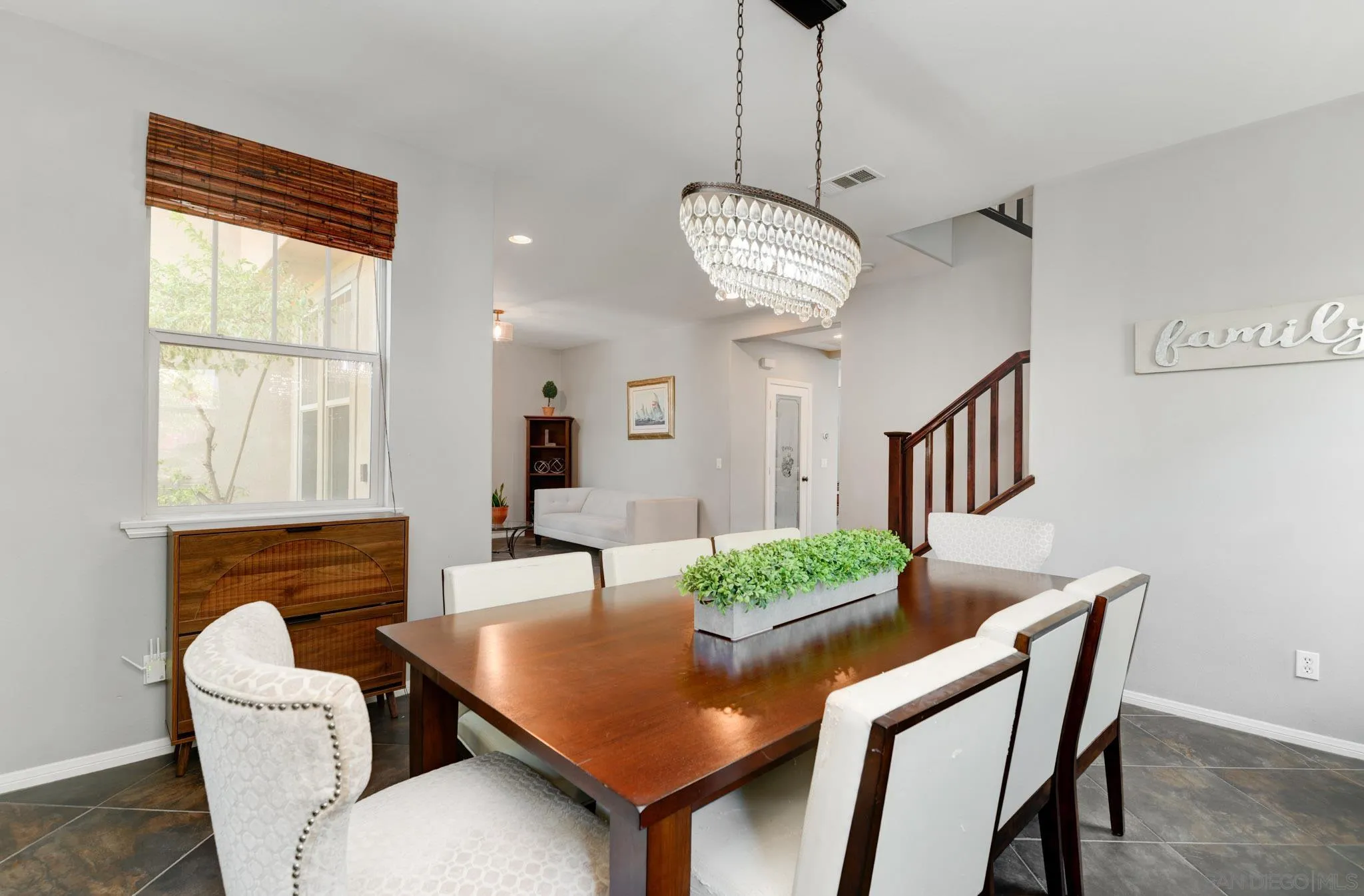 https://cdn.realtyfeed.com/cdn/127/260019132/ab0e789cd83c3fc352b8b71f6fb94fc2.webp