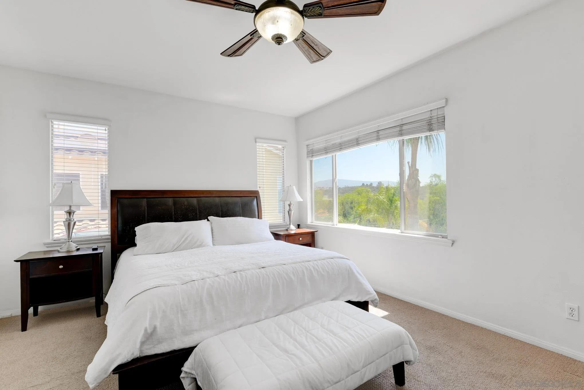 https://cdn.realtyfeed.com/cdn/127/260019132/ed51cb27dc23f15b41d817557ee7d2ec.webp