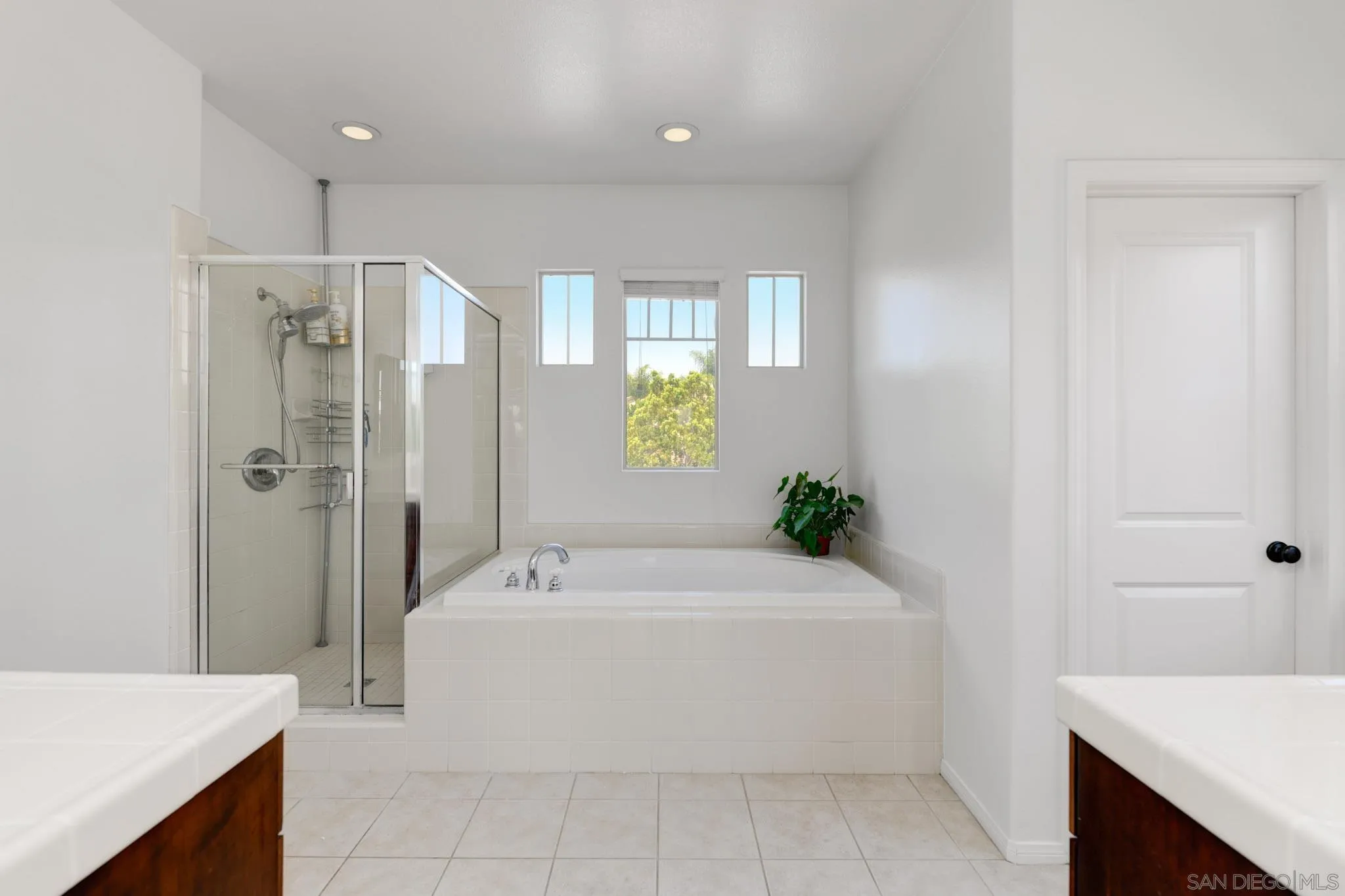 https://cdn.realtyfeed.com/cdn/127/260019132/f7fdd03df2e679c6240ad6dc060fe8fb.webp