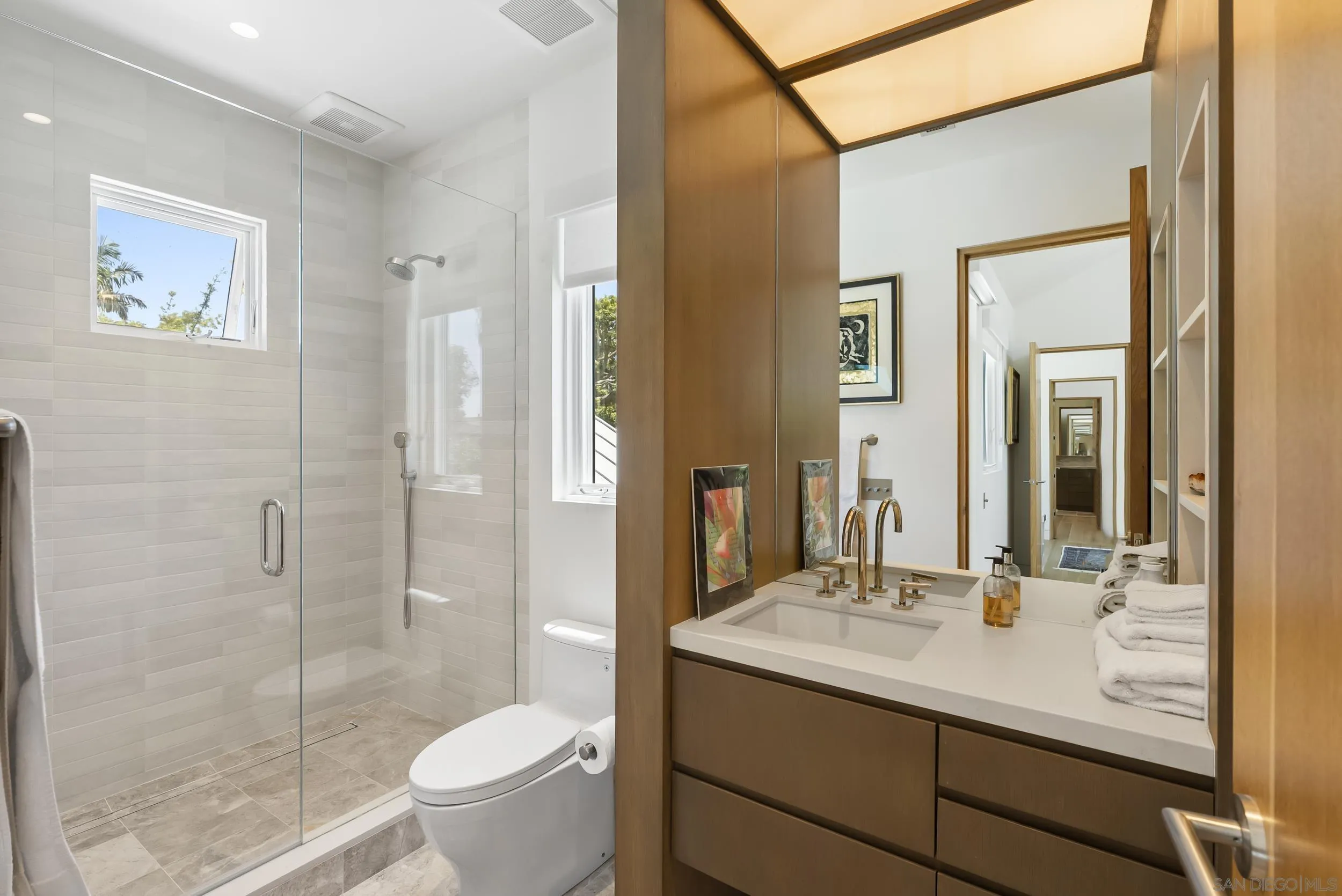 https://cdn.realtyfeed.com/cdn/127/260019135/8ebdabf0e735db16042300a1dfc89b11.webp