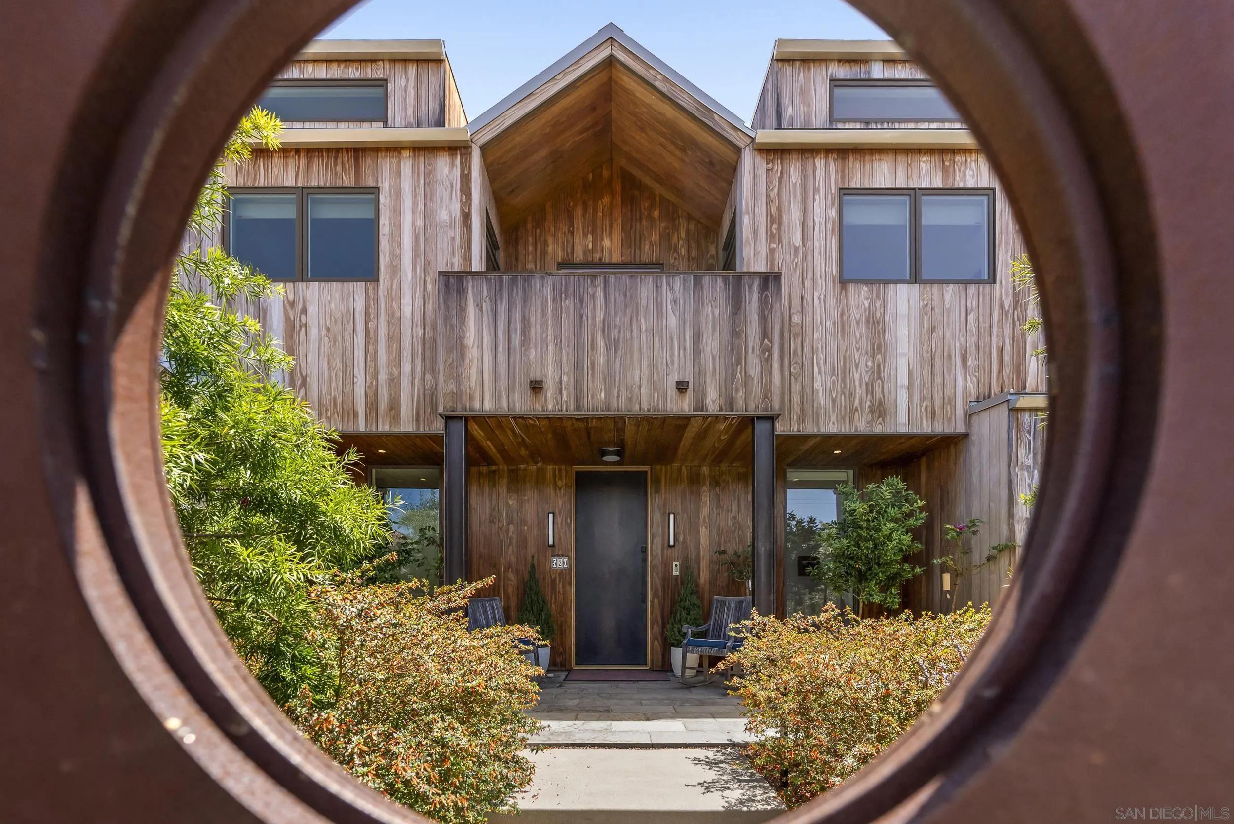 https://cdn.realtyfeed.com/cdn/127/260019135/a74bab99f237c90c8cf31fce66c543c5.webp