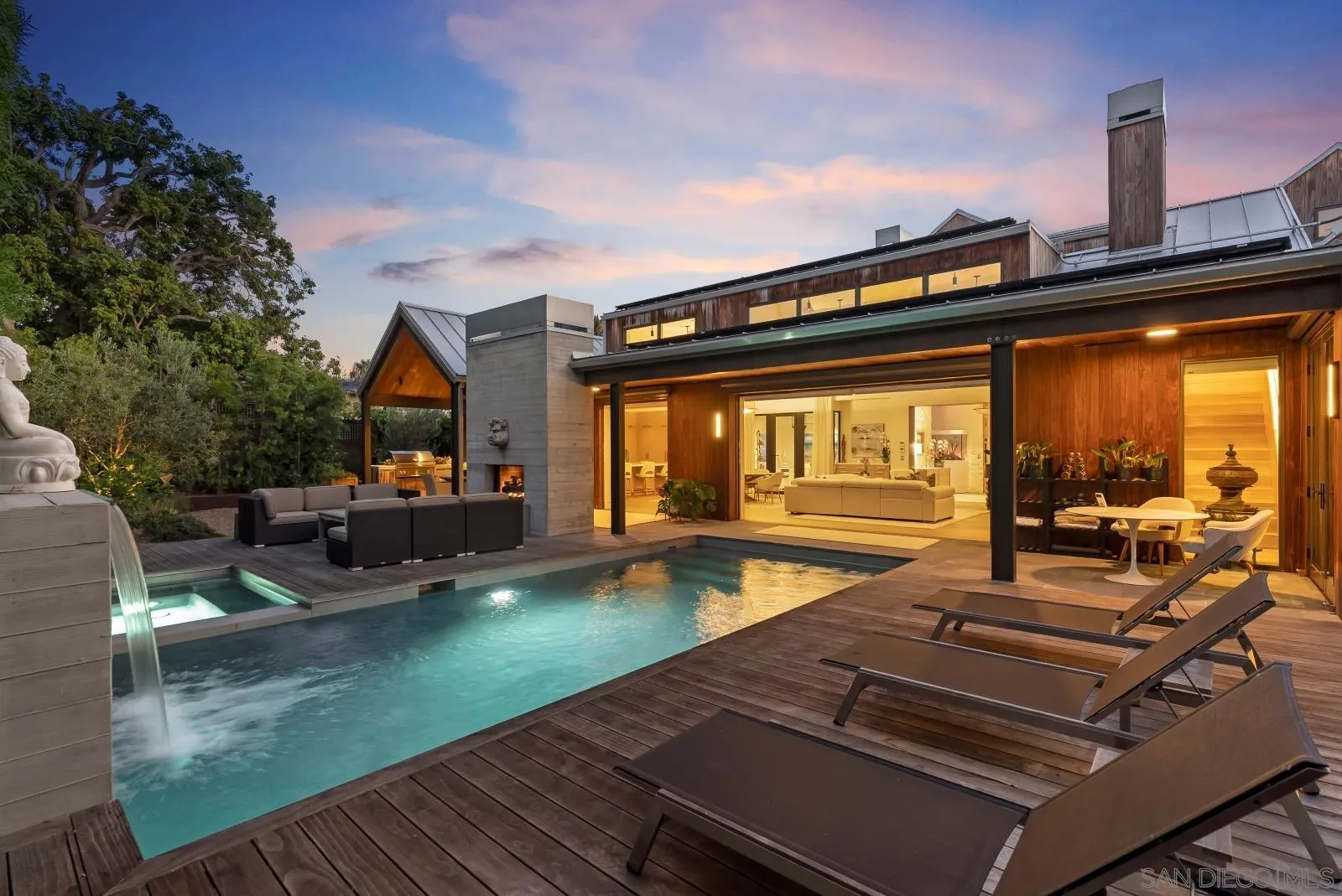 https://cdn.realtyfeed.com/cdn/127/260019135/af5270a5ceae894a99674eb4a345504c.webp