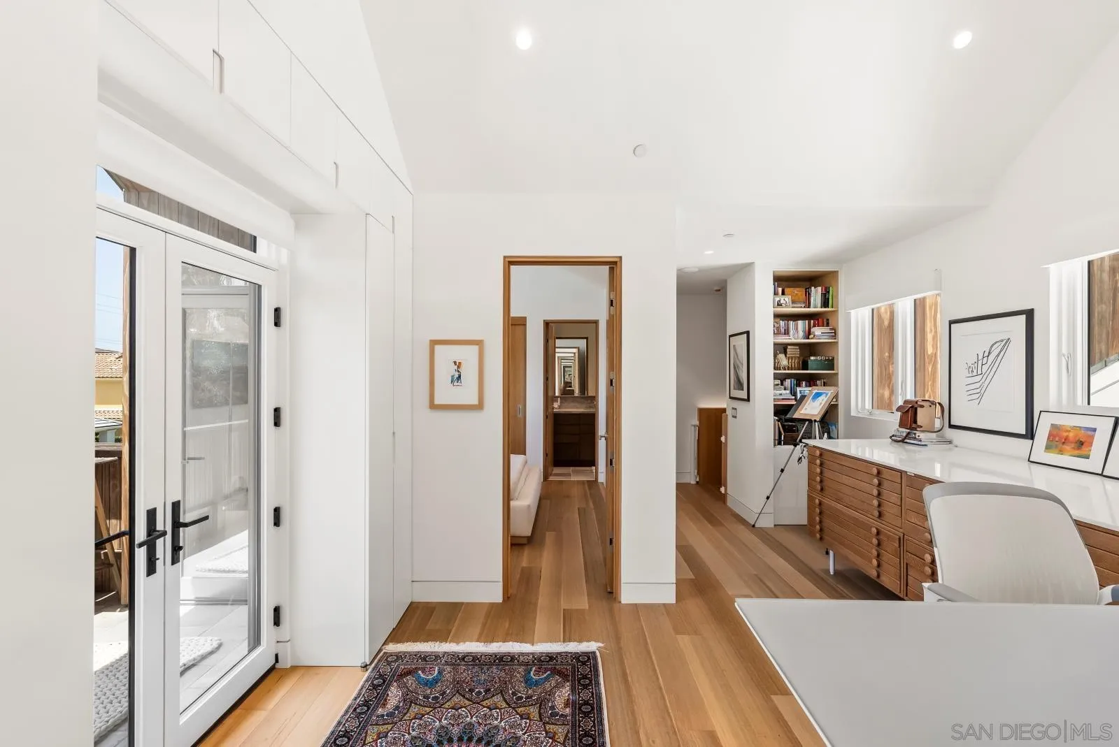 https://cdn.realtyfeed.com/cdn/127/260019135/f507576262b8c95d3f66efab9ed5d47e.webp