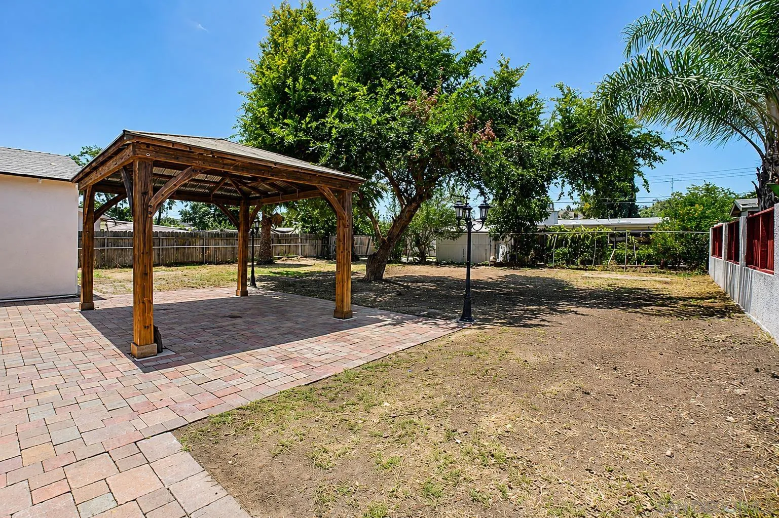https://cdn.realtyfeed.com/cdn/127/260019137/2cdc5f673d6f51059e80468e80418110.webp
