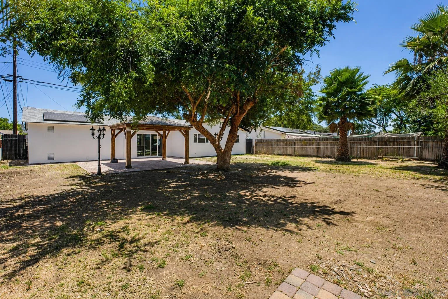 https://cdn.realtyfeed.com/cdn/127/260019137/baf9b10e5c7fac96b658dc54d9c4a553.webp