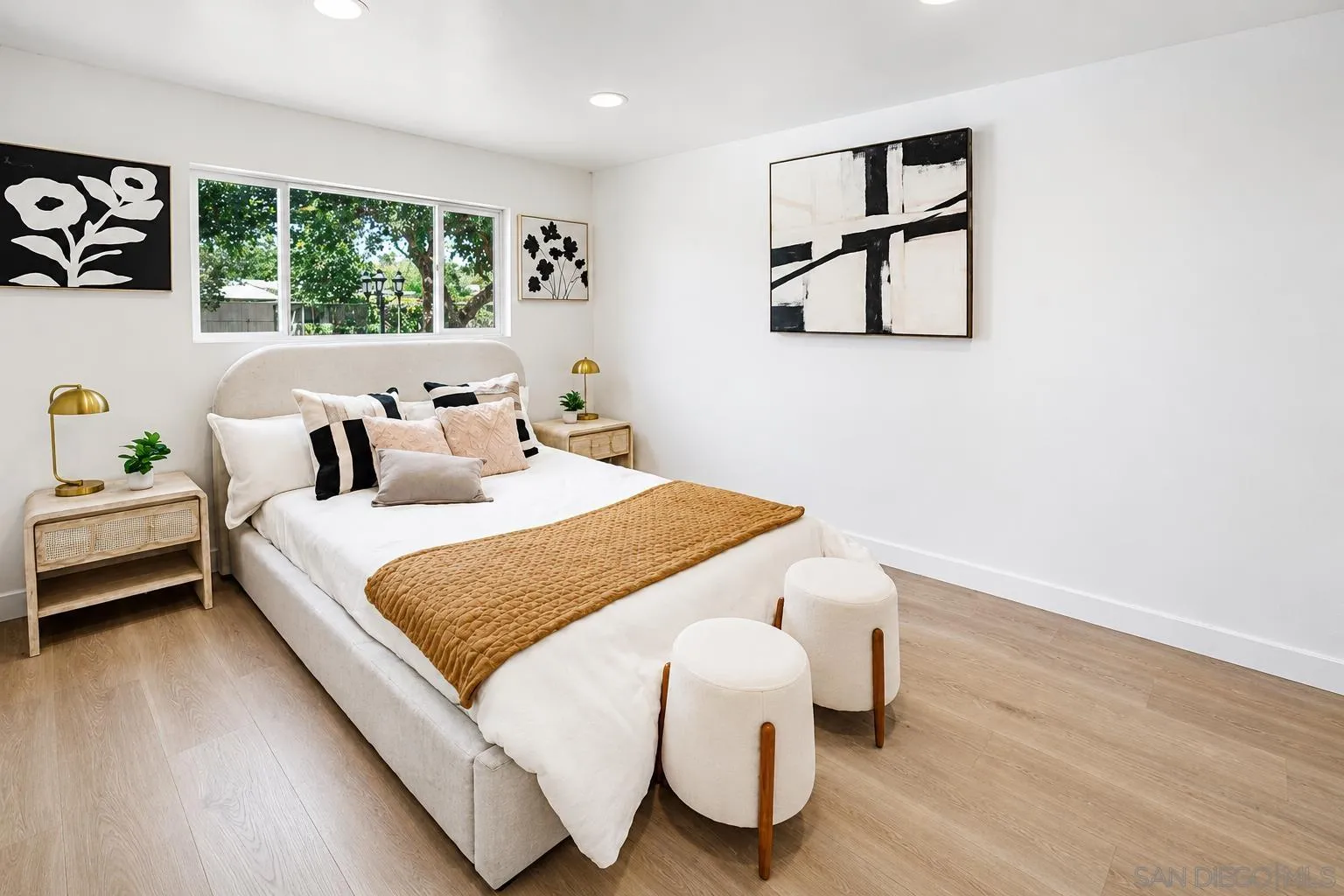 https://cdn.realtyfeed.com/cdn/127/260019137/bc8b60f665f542a5383fcb92b3210b62.webp