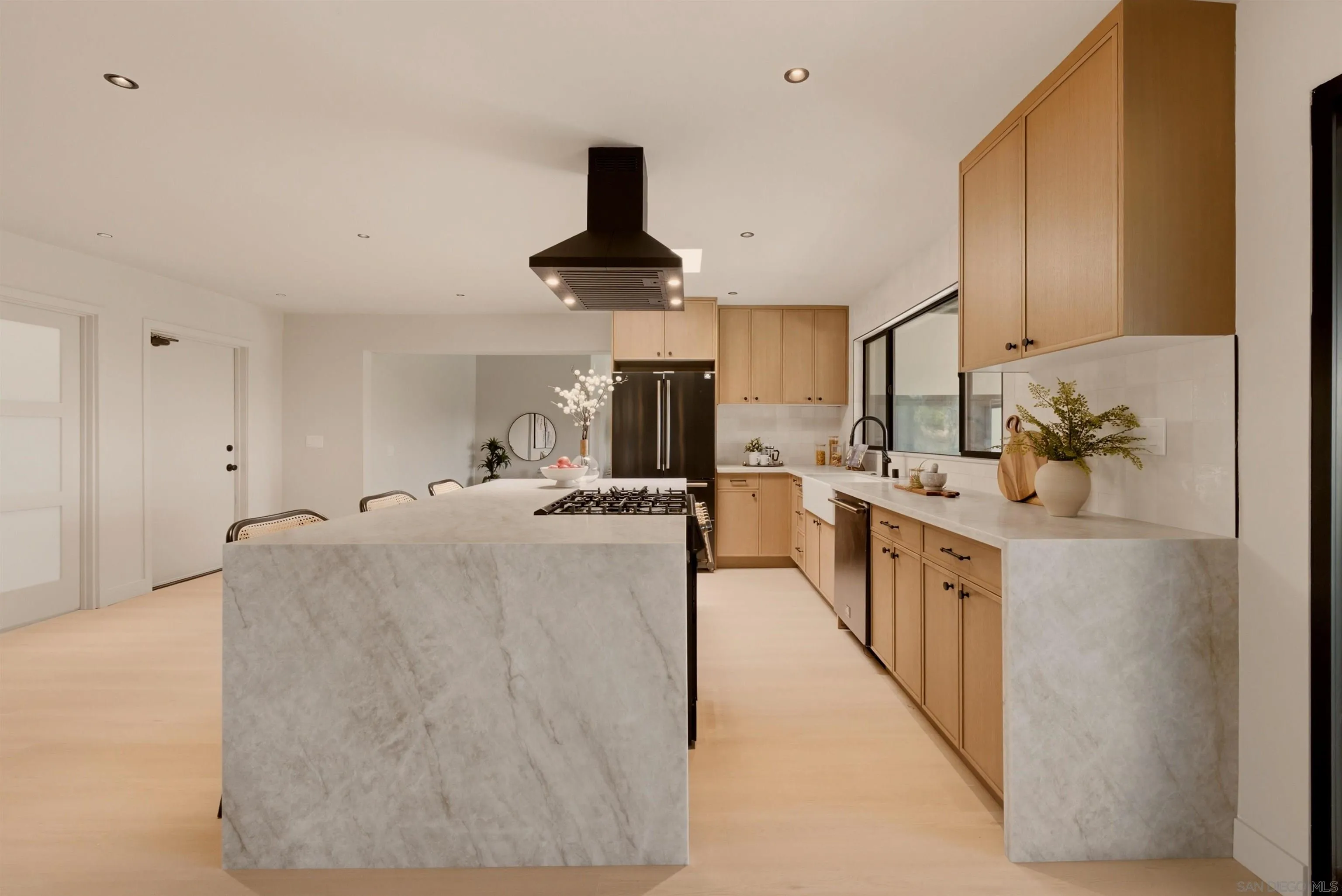 https://cdn.realtyfeed.com/cdn/127/260019139/0f9c955df5864fb0c4ae08104ff1ed4a.webp