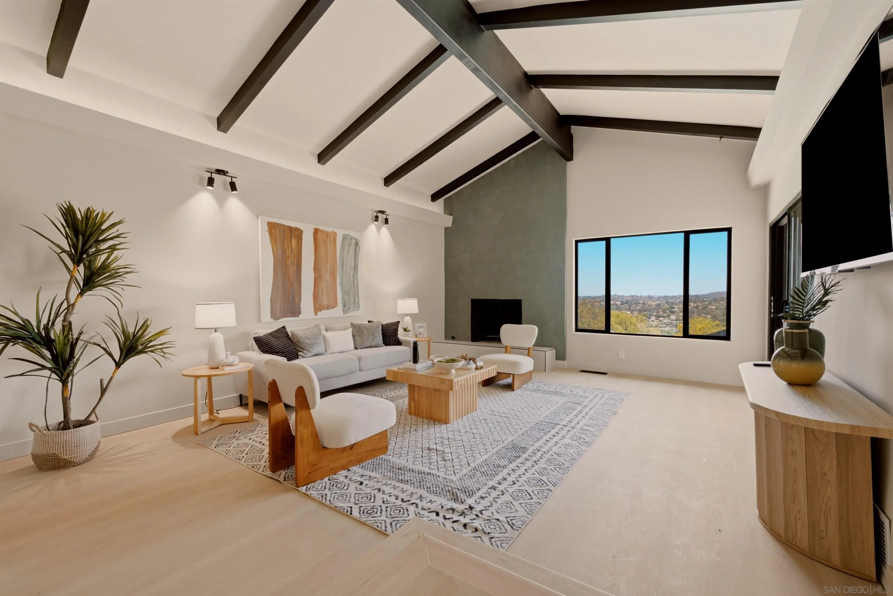 https://cdn.realtyfeed.com/cdn/127/260019139/82afebaa6e2ba8a2d2f192dbab696ea7.webp