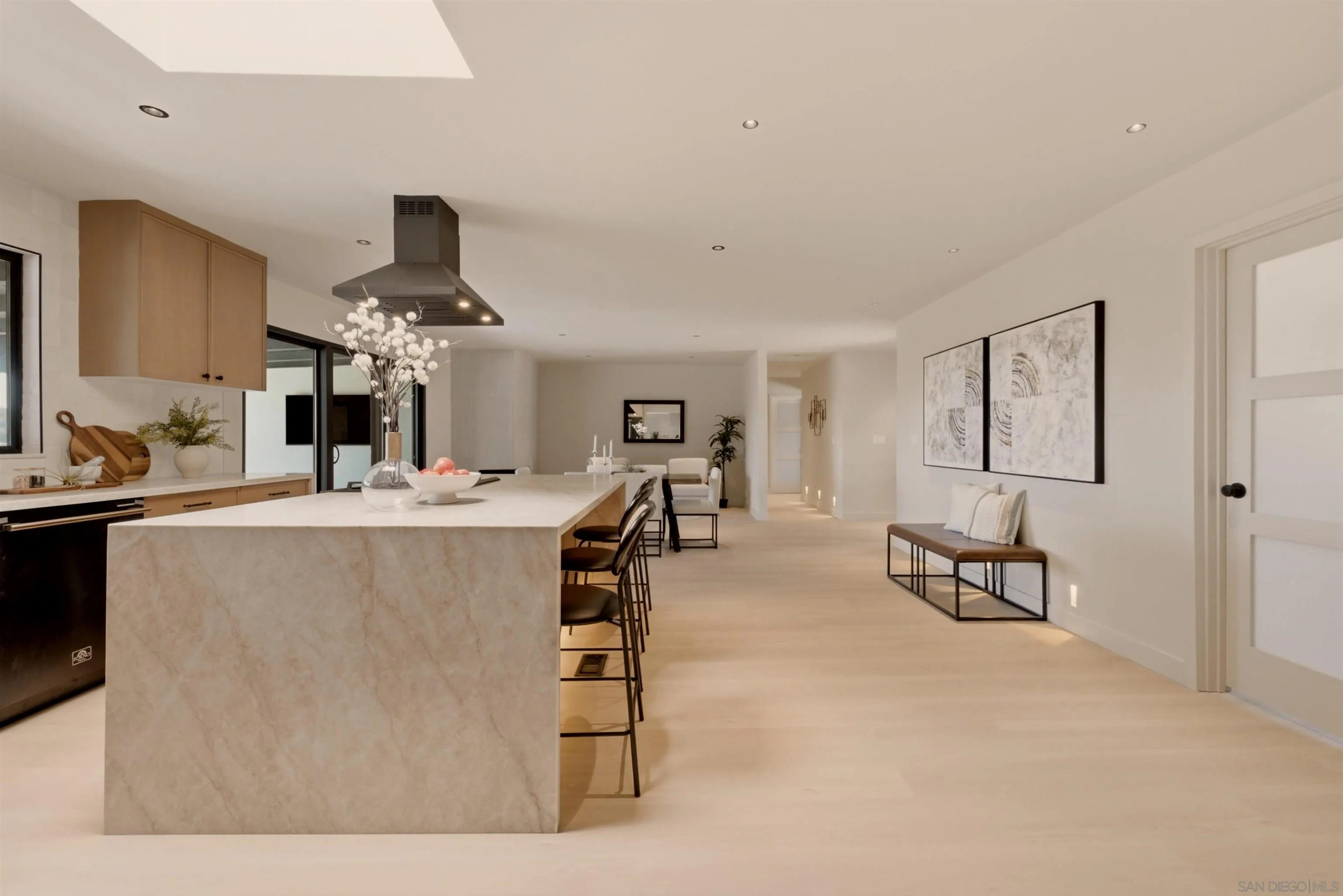 https://cdn.realtyfeed.com/cdn/127/260019139/87982fb4554a6d000171b527efbd549f.webp