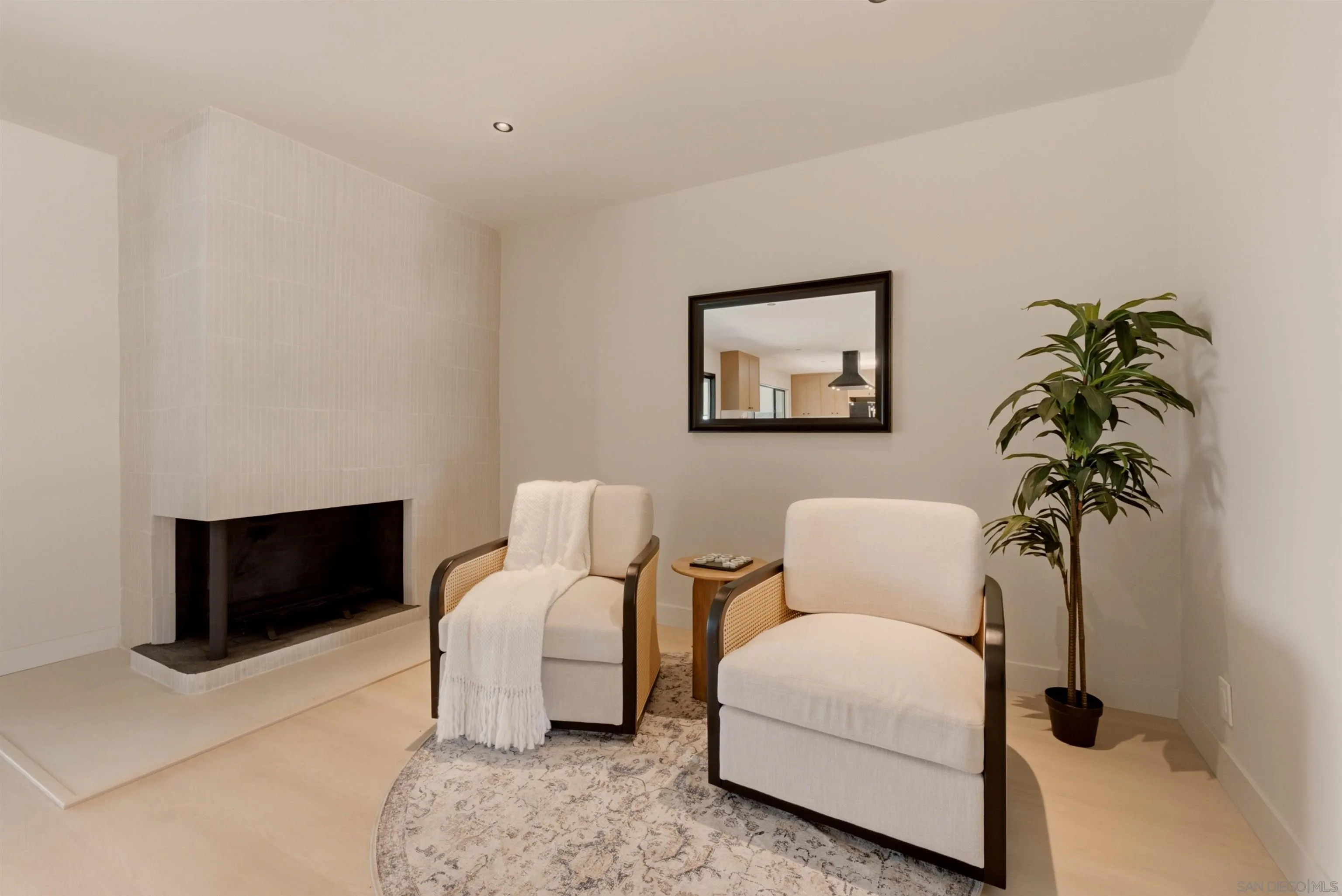 https://cdn.realtyfeed.com/cdn/127/260019139/d7e2be44b3f5a056d40728237768b8b1.webp