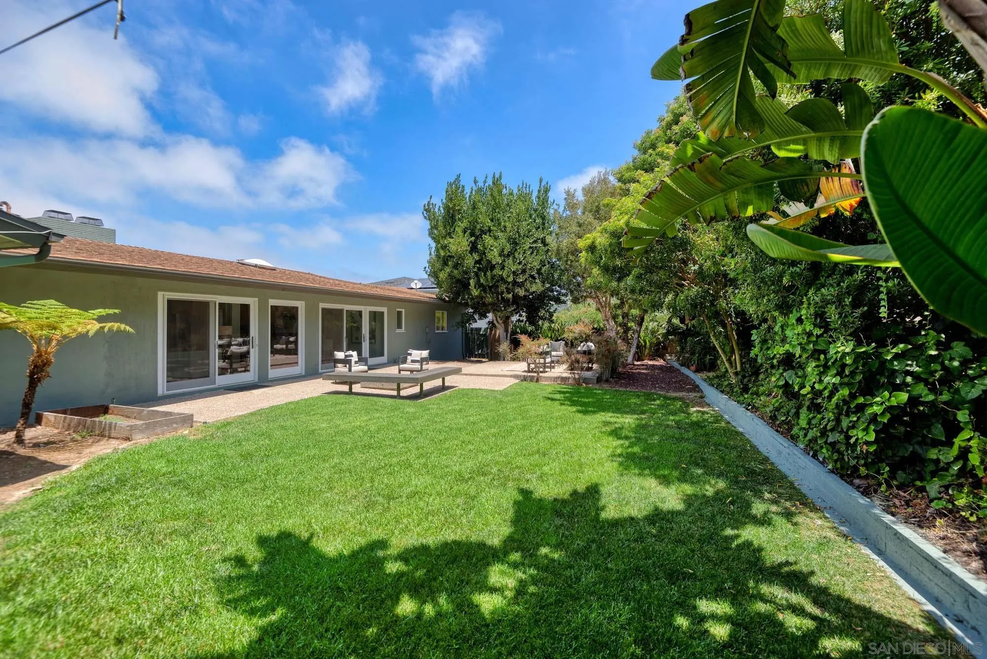 https://cdn.realtyfeed.com/cdn/127/260019142/aaae870e4cd24d29ebf2b70e948cd8f6.webp