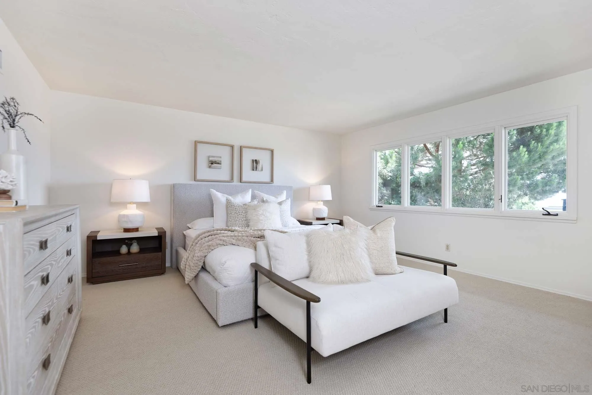 https://cdn.realtyfeed.com/cdn/127/260019142/e69bc034294930dac0729c4322d30be5.webp