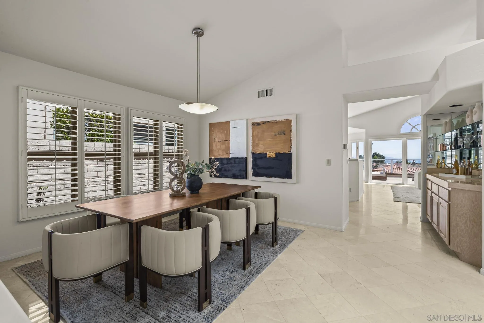 https://cdn.realtyfeed.com/cdn/127/260019143/21a5ff97f650b21caa4828fc5ca9c7fd.webp
