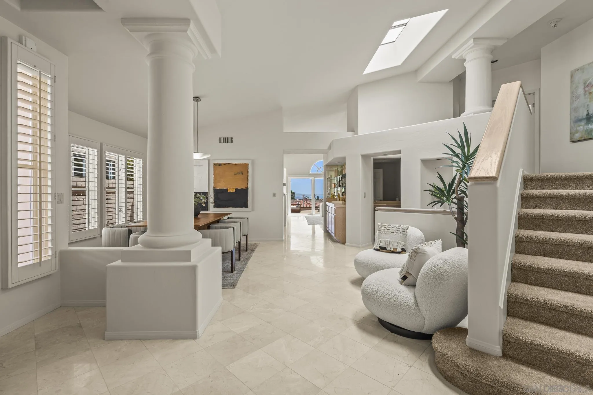 https://cdn.realtyfeed.com/cdn/127/260019143/dc332b2db2f16f99cfc6883e4b6393e6.webp