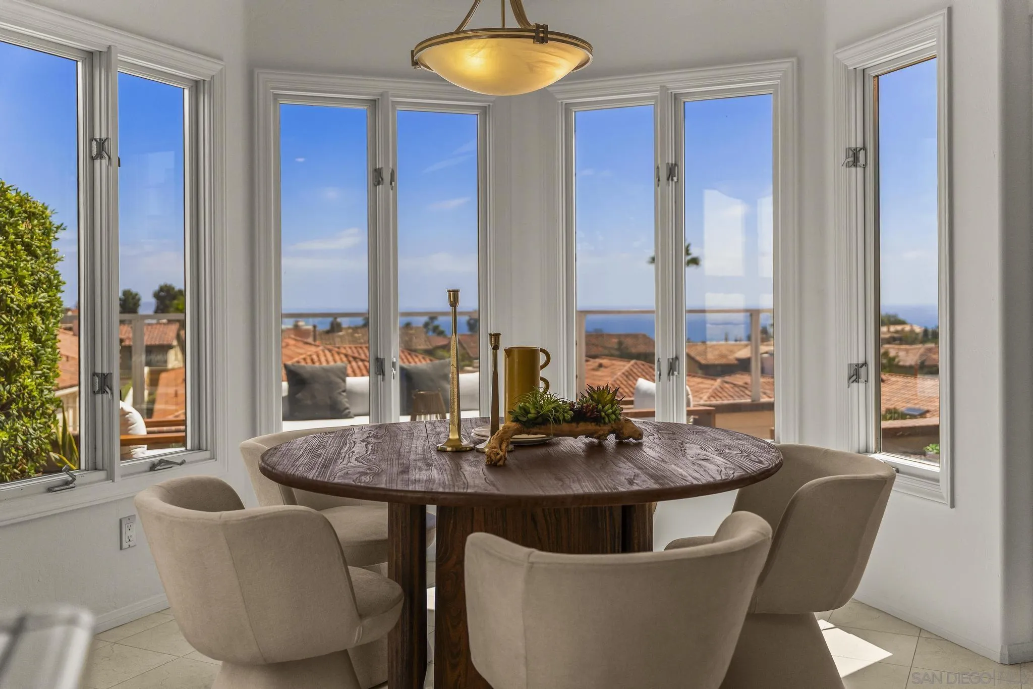 https://cdn.realtyfeed.com/cdn/127/260019143/fcce1ff8403c0f943fef08af9caa5bcf.webp