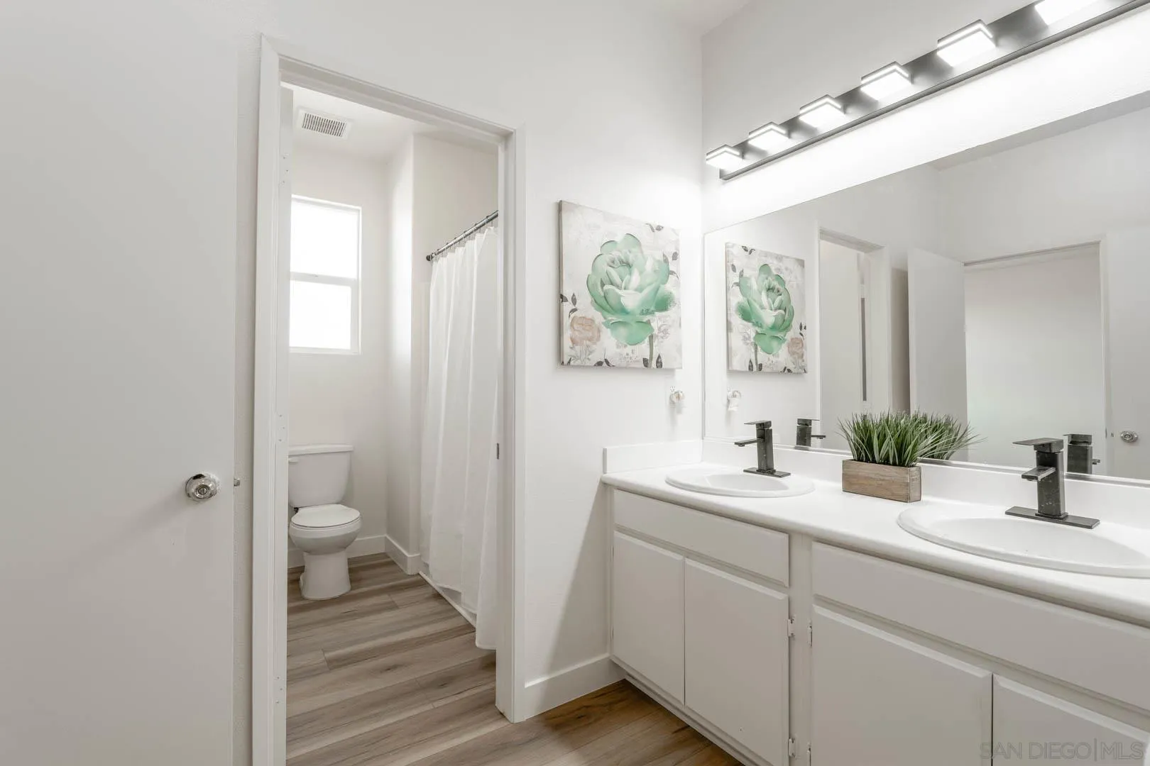 Photo #15: 260019144 Listing: Photo #15