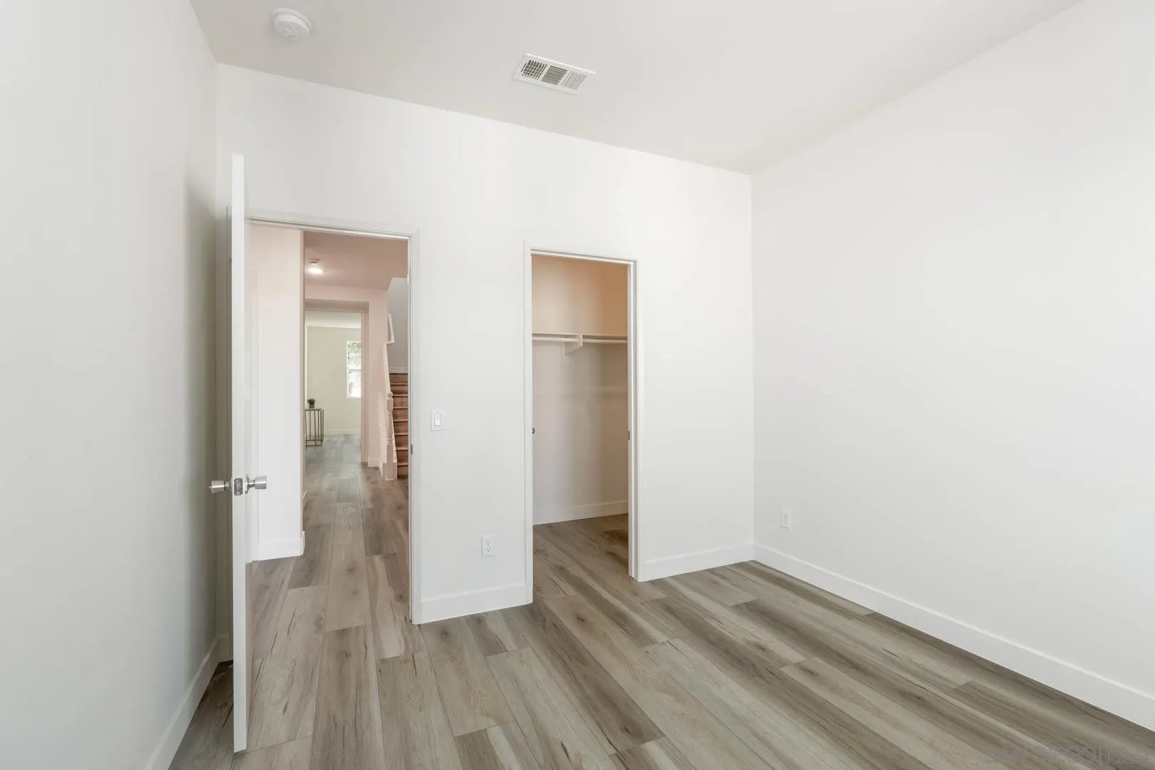 Photo #7: 260019144 Listing: Photo #7