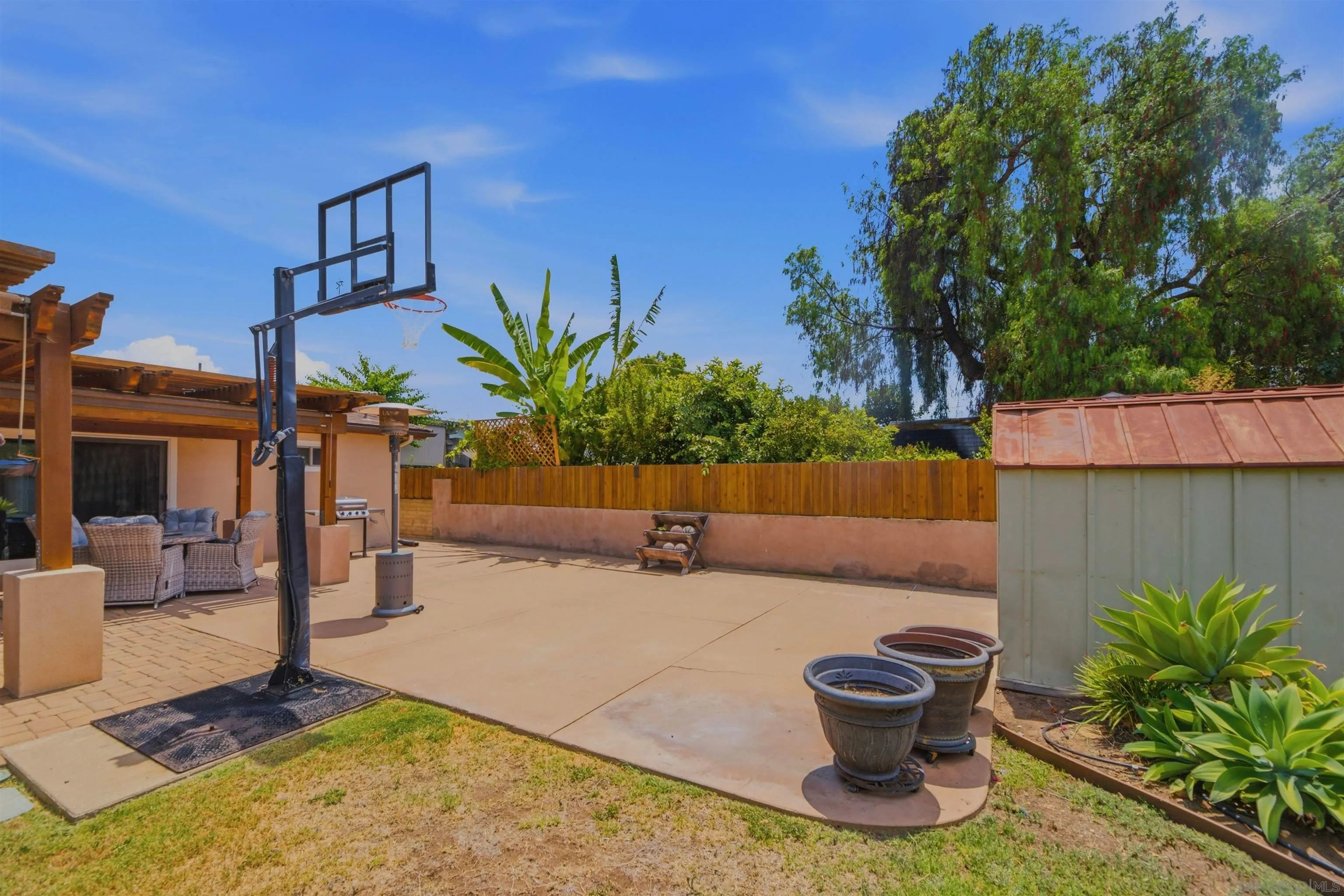 https://cdn.realtyfeed.com/cdn/127/260019148/6d750f345722dd6398f5da451aa36fb0.webp