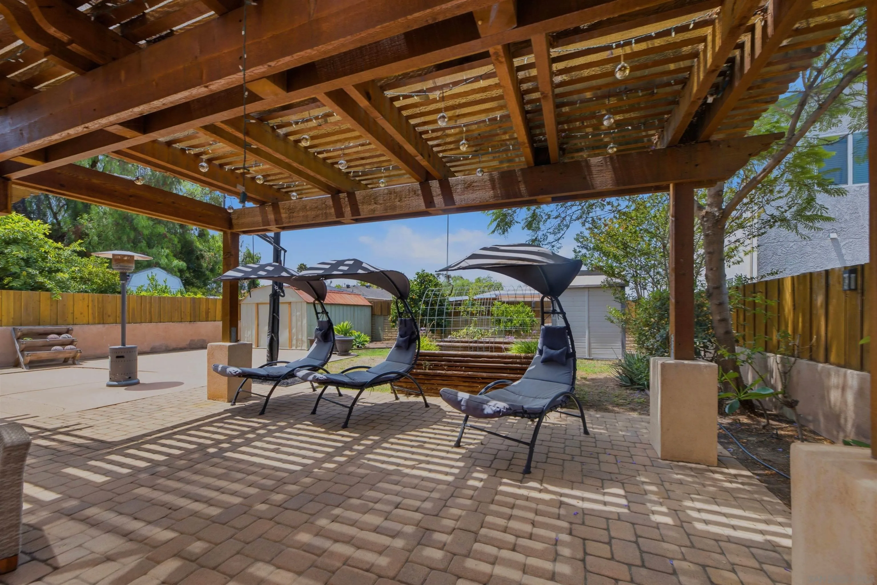 https://cdn.realtyfeed.com/cdn/127/260019148/95ff9ac8f4445714ce8f4c032b814abf.webp