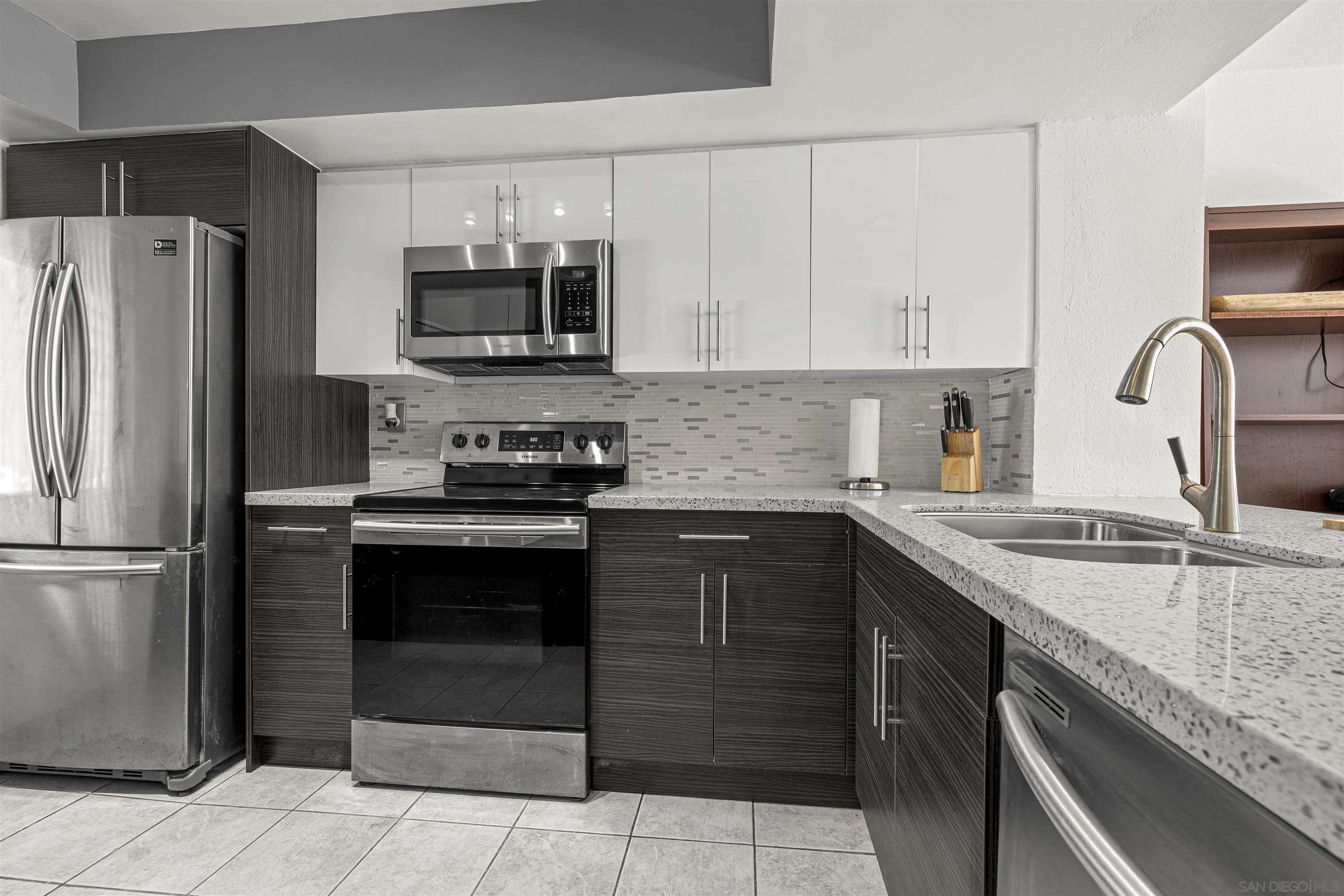 Photo #6: 260019149 Listing: Photo #6