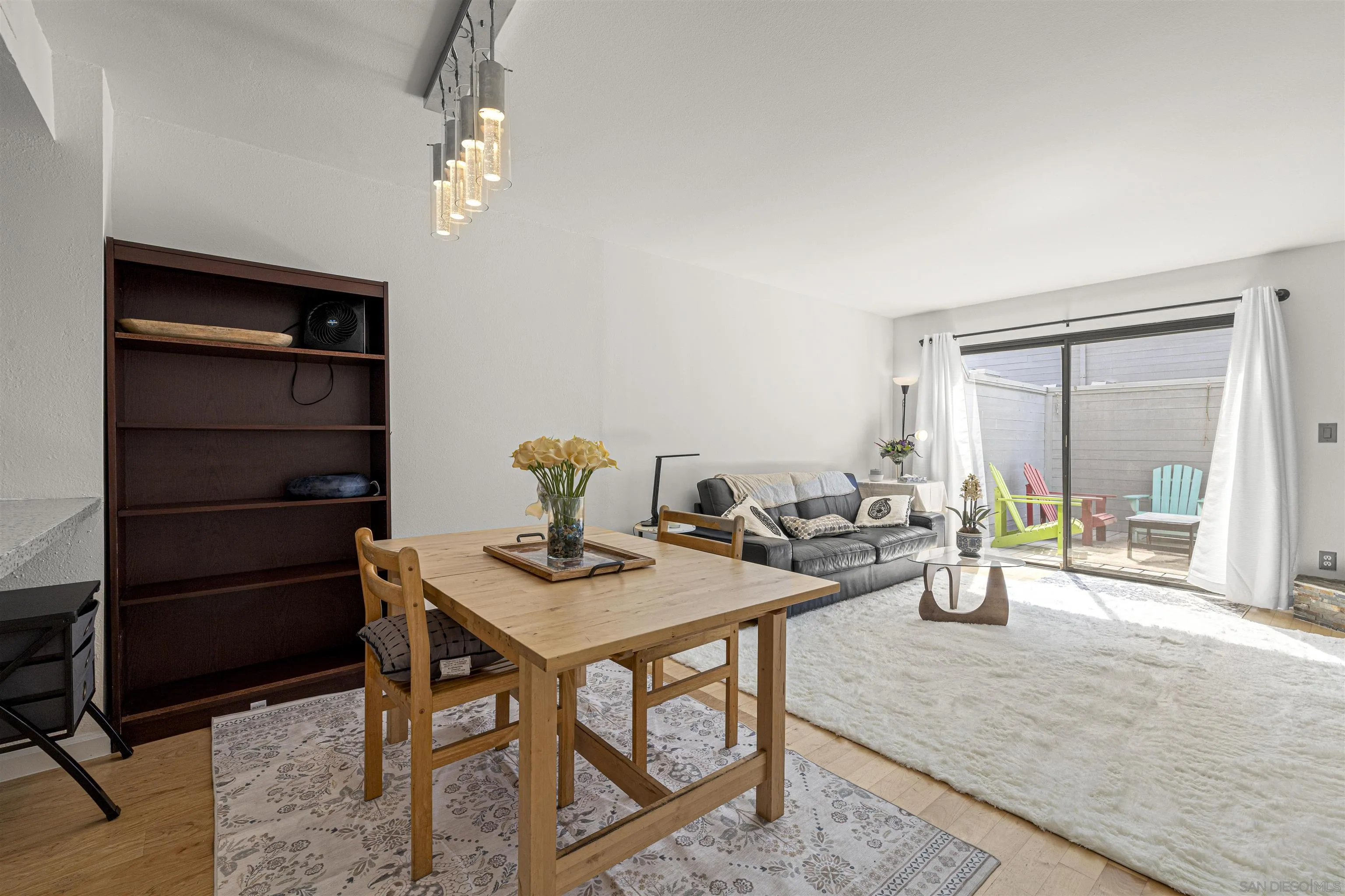 Photo #3: 260019149 Listing: Photo #3